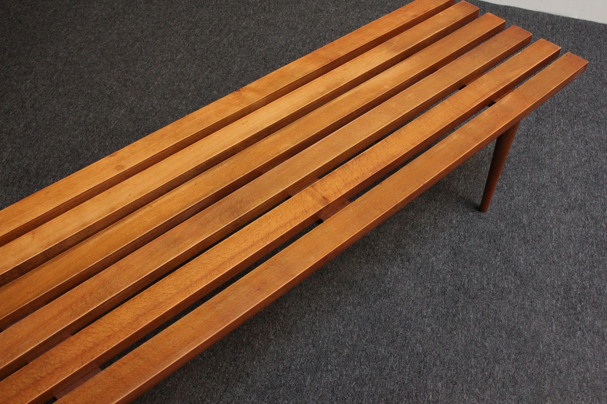 Mid-Century Modern Slat Oak Bench / Coffee Table with Tapered Legs and Cushion For Sale 8