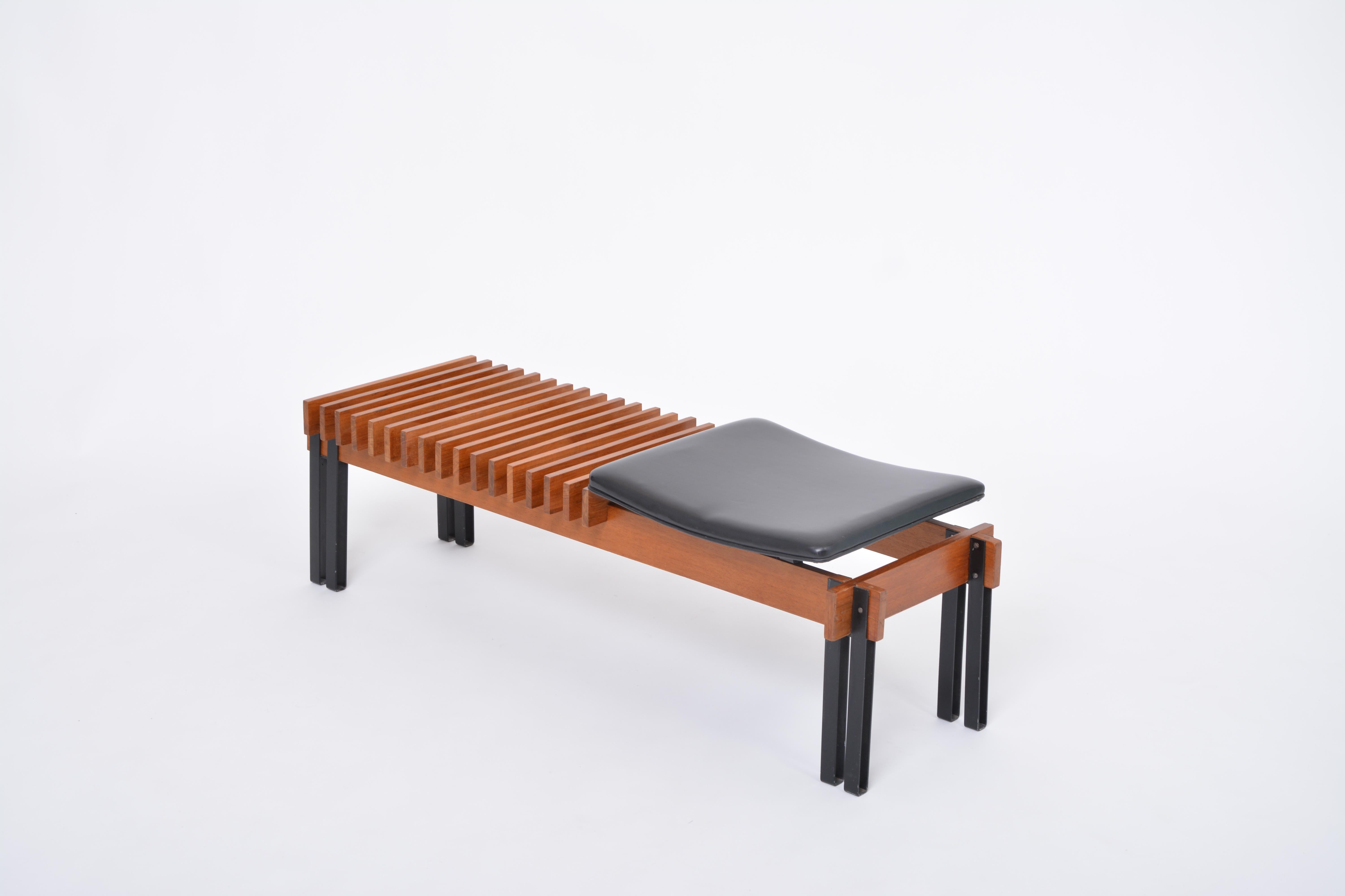 Metal Mid-Century Modern slatted Teak bench by Inge and Luciano Rubino for Apec For Sale
