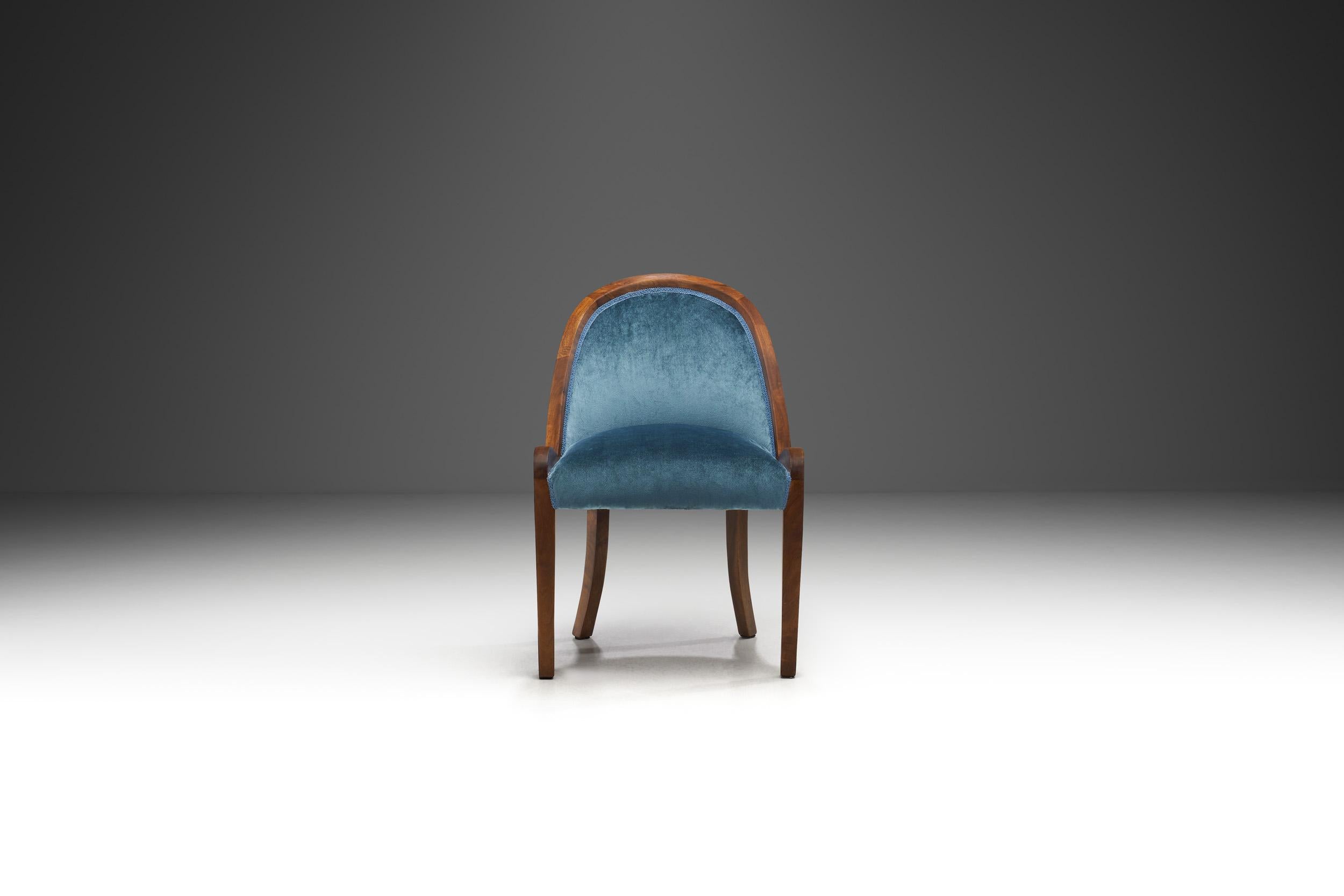 European Mid-Century Modern Slipper Chair, Europe 20th Century For Sale