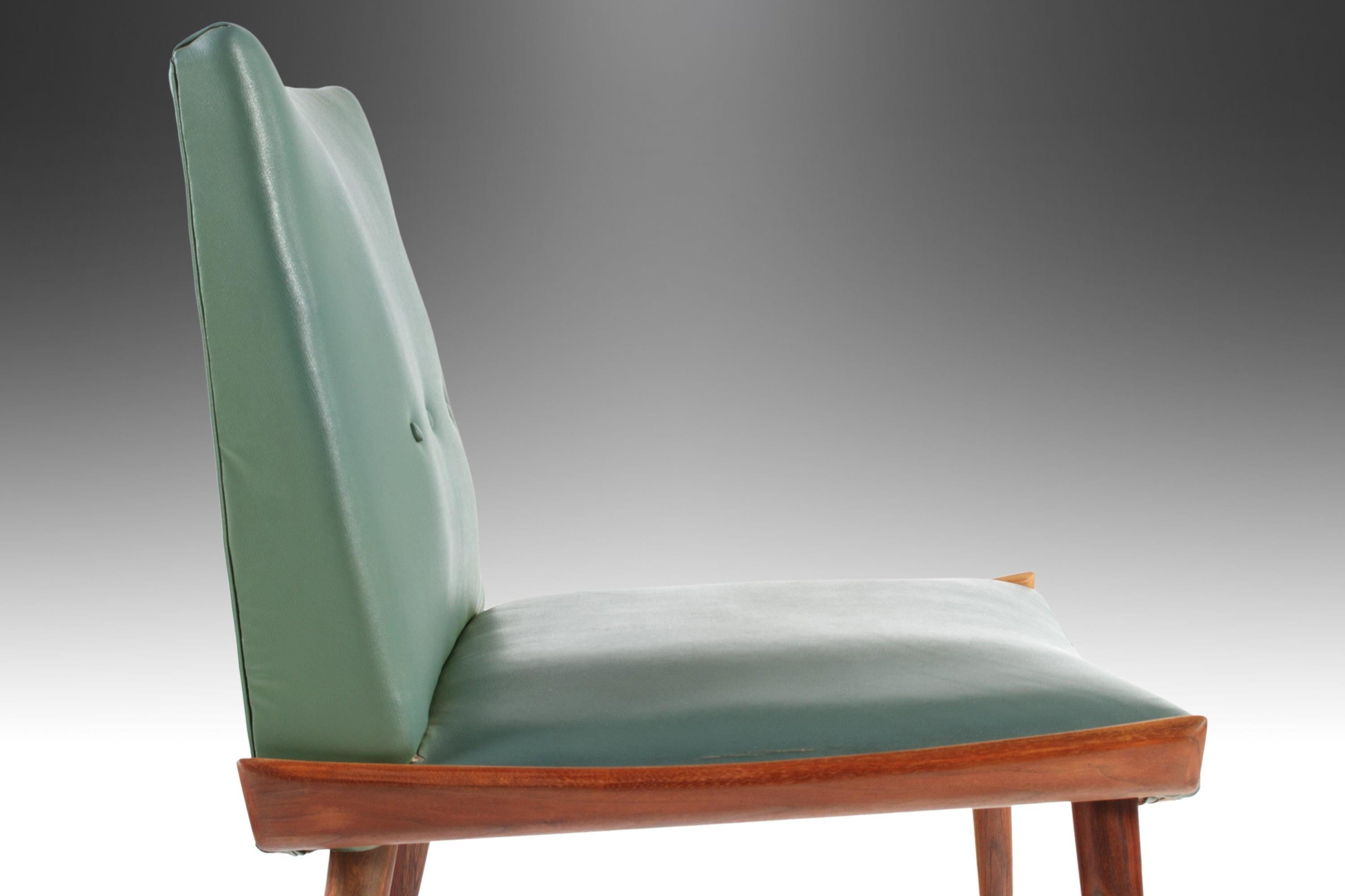 MCM Slipper Chair in Walnut & Original Green Fabric by Kroehler, USA, c. 1960's In Good Condition For Sale In Deland, FL