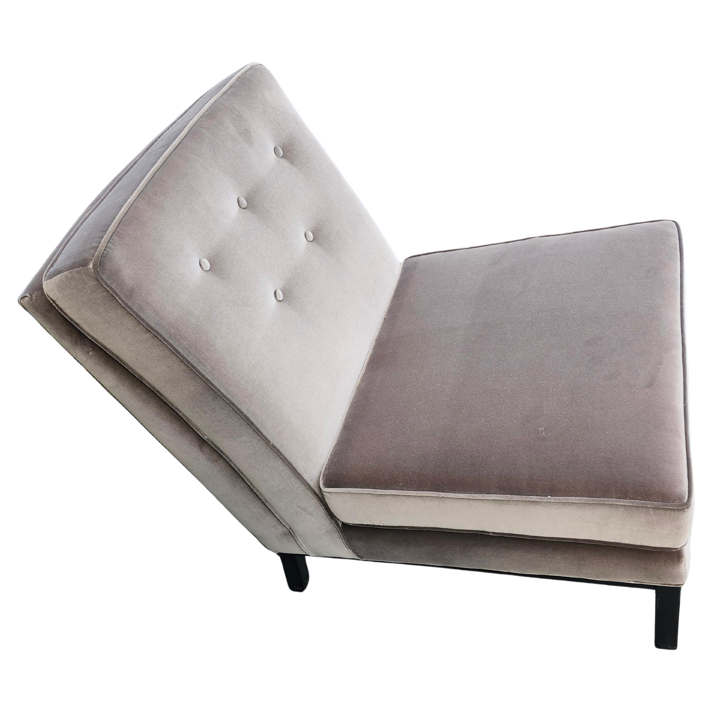 Silla Slipper Moderna de Mitad de Siglo con Otomana estilo de Robsjohn Gibbons Hecho a mano en venta