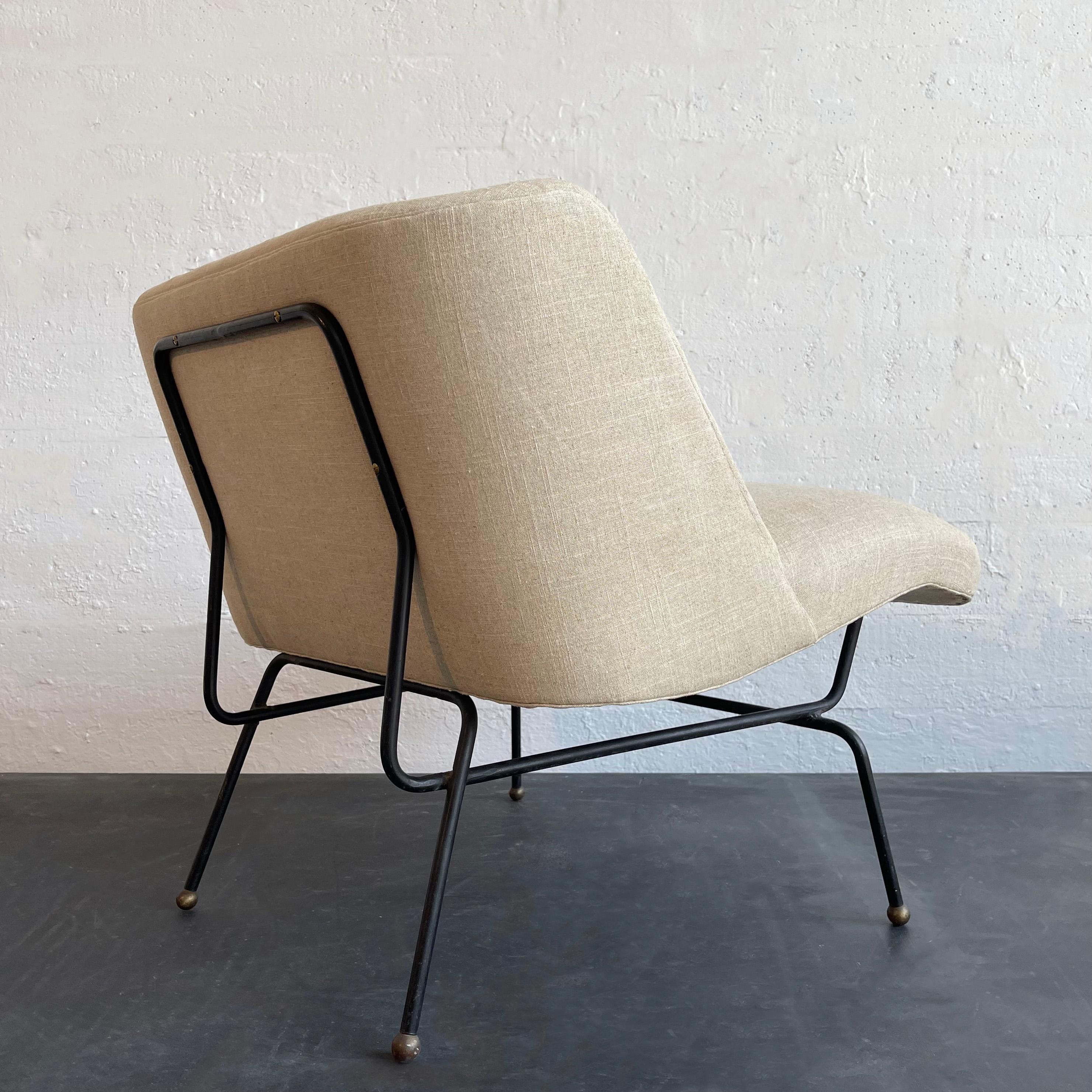 Mid-Century Modern Slipper Lounge Chair By Dan Johnson For Pacific Iron In Good Condition For Sale In Brooklyn, NY
