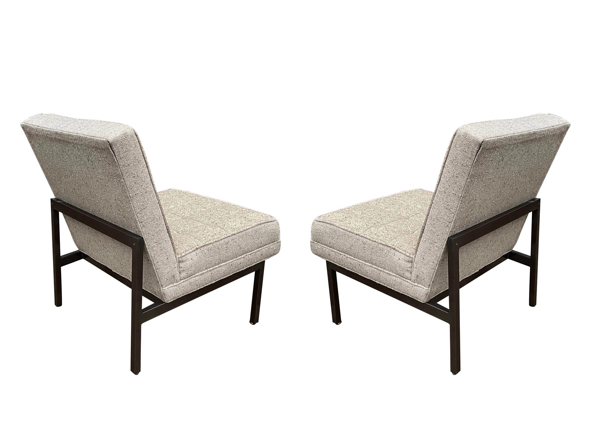 Mid-Century Modern Slipper Lounge Chairs in Grey Tweed with Bronze Frames For Sale 5