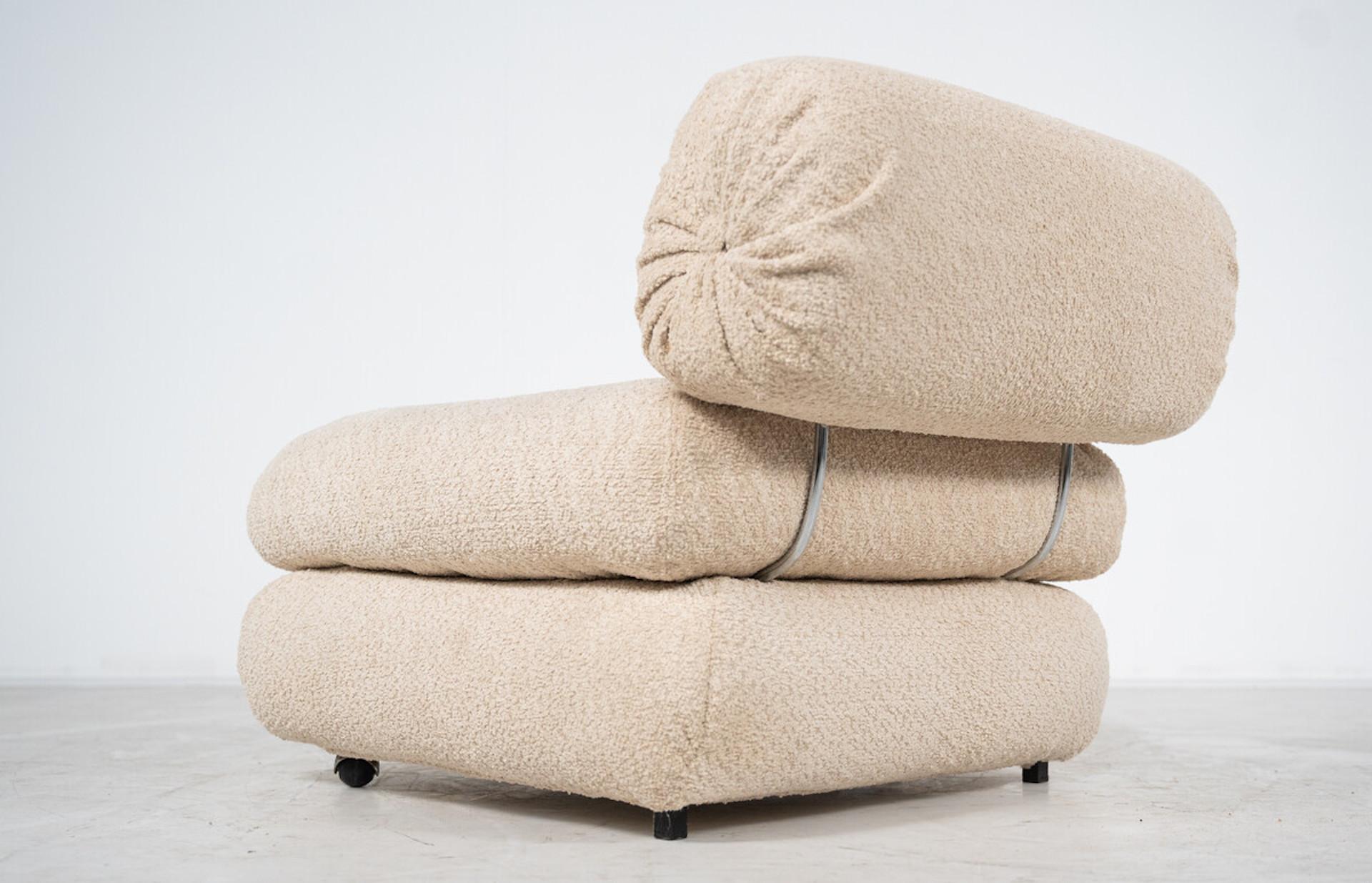 Late 20th Century Mid-Century Modern Small Armchair, Italy, 1970s - New Upholstery For Sale