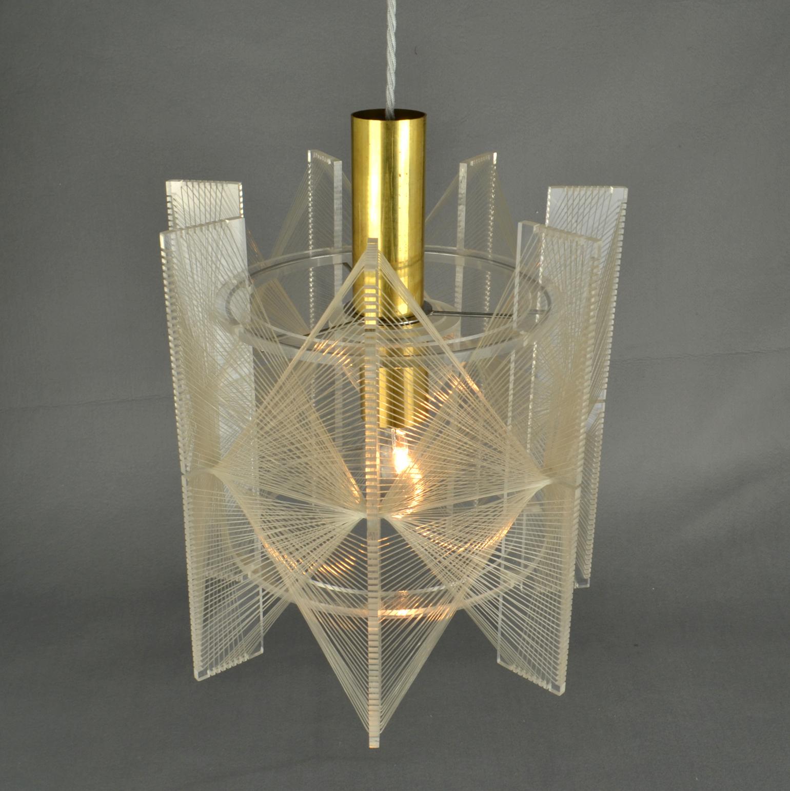 Mid-Century Modern Mid Century Modern small Pendant Lamp in Clear Lucite, Wire and Brass For Sale