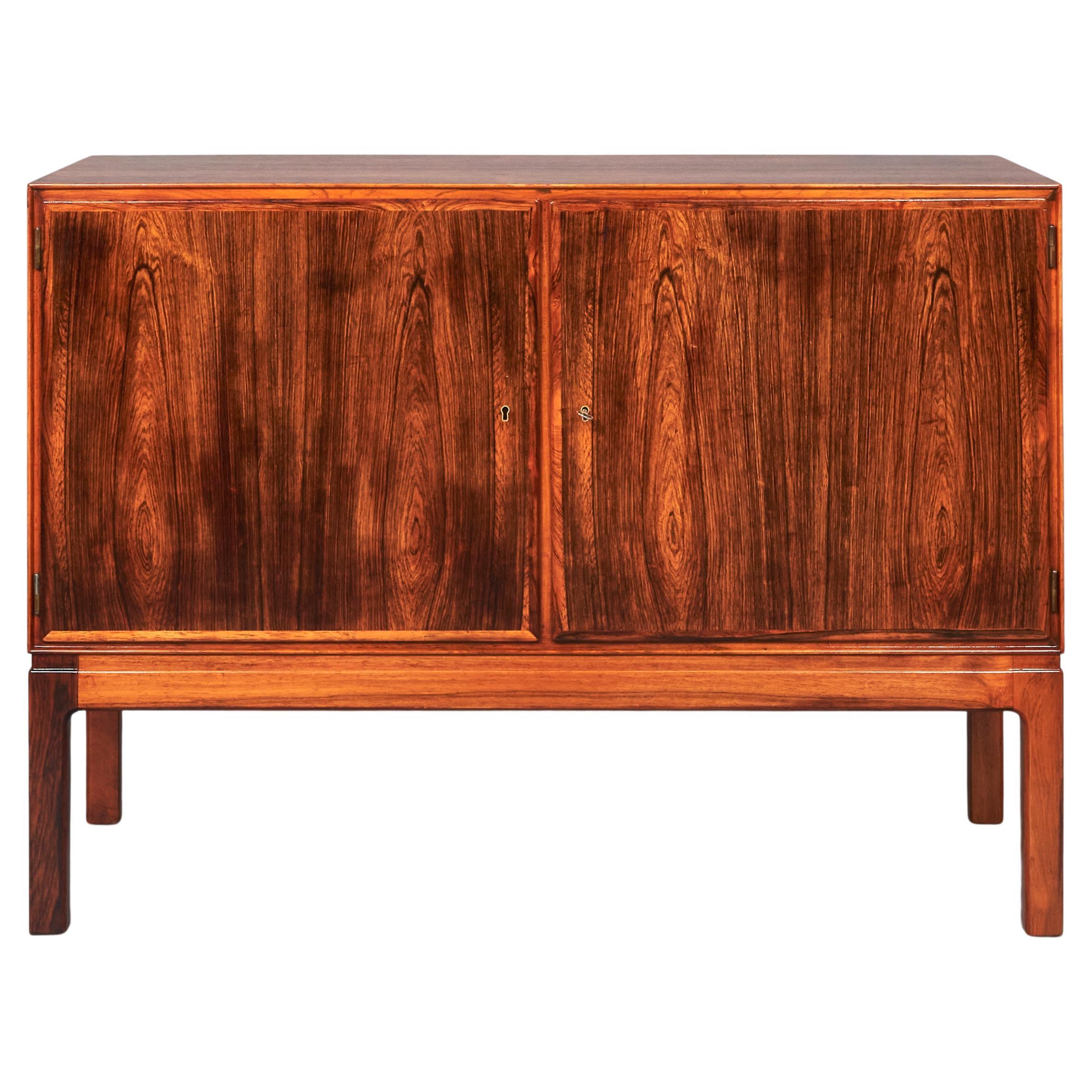 Mid-Century Modern small Rosewood Cabinet For Sale