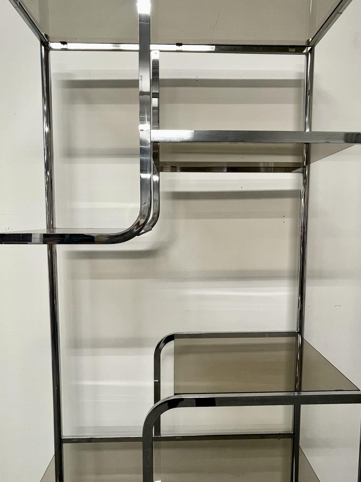 Mid-Century Modern Smoke Glass and Chrome Etagere, Bookcase, Wall Unit In Good Condition In Stamford, CT