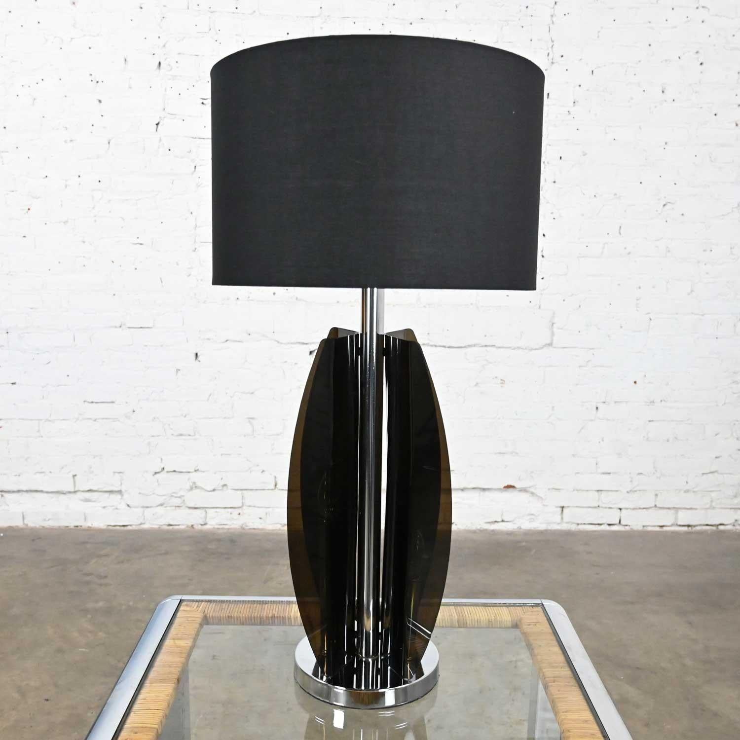 20th Century Mid-Century Modern Smoke Gray/Grey Lucite Chrome Table Lamp New Black Drum Shade For Sale