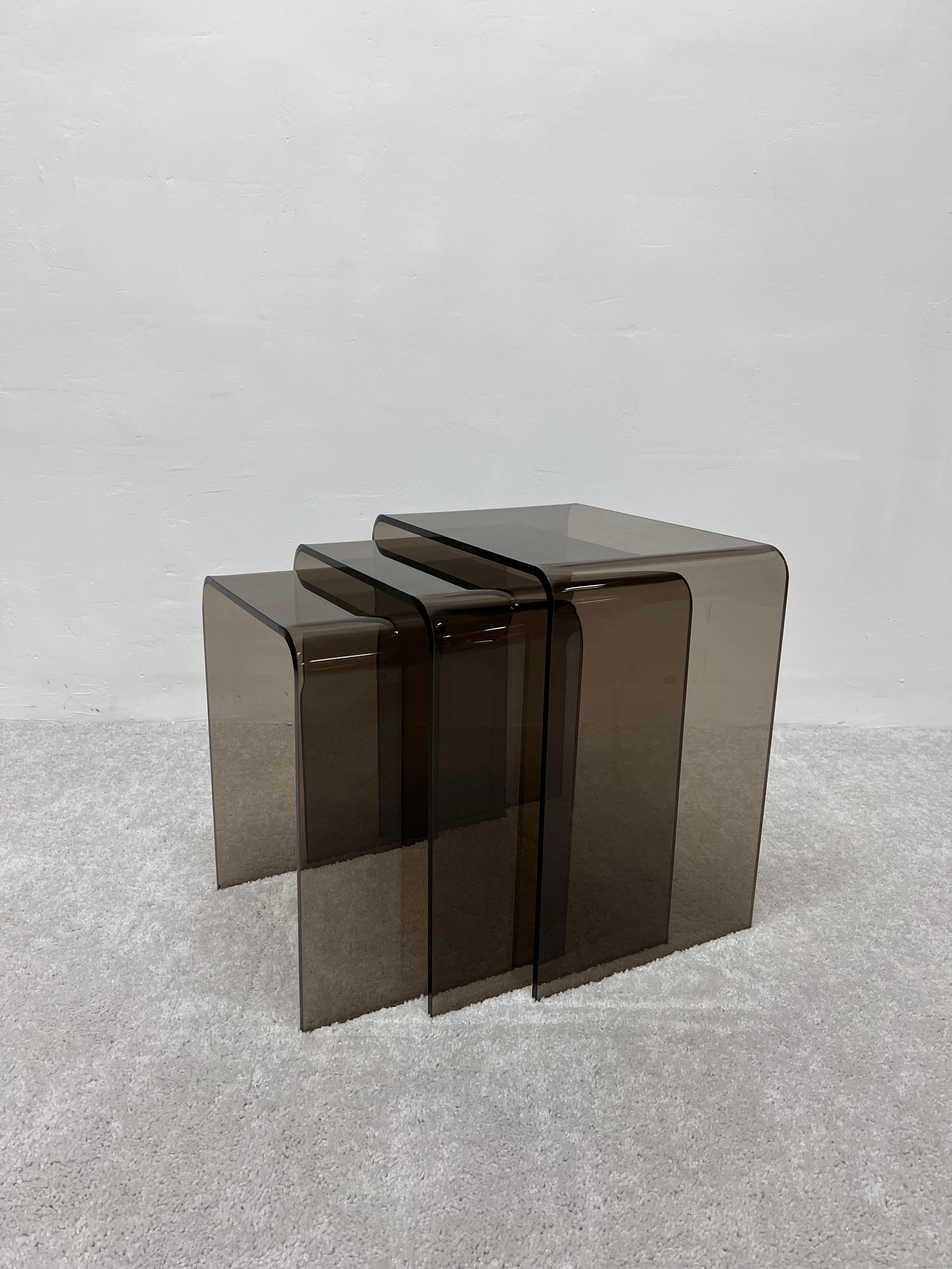 Mid-Century Modern Smoked Brown Lucite Nesting Tables, Set of Three 1