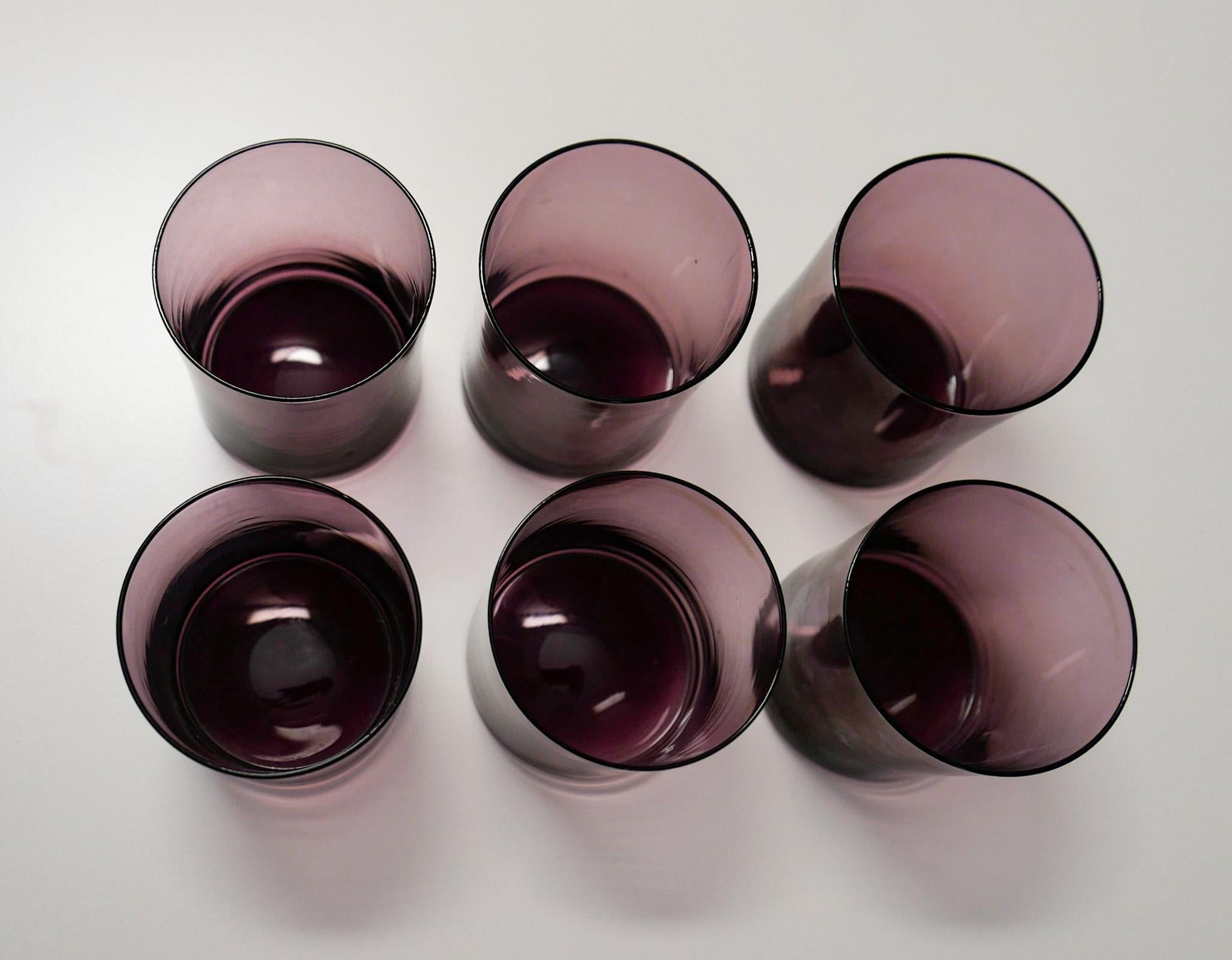 Mid-Century Modern Smoked Glass Purple Water Carafe & Drink Glasses, 1960s For Sale 9