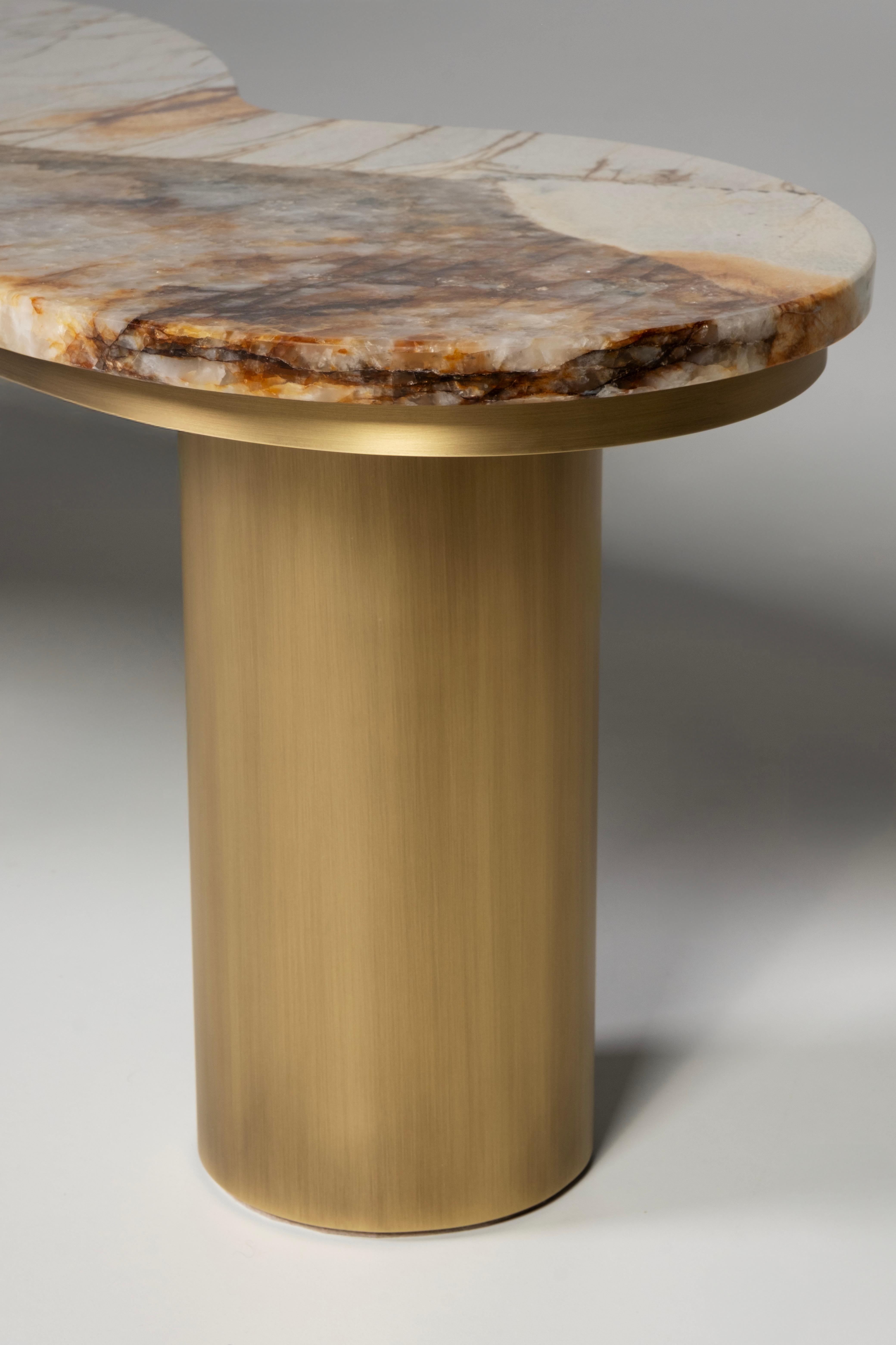 Table basse Soajo moderne du milieu du siècle, laiton, quartz de Patagonie, par Greenapple en vente 1