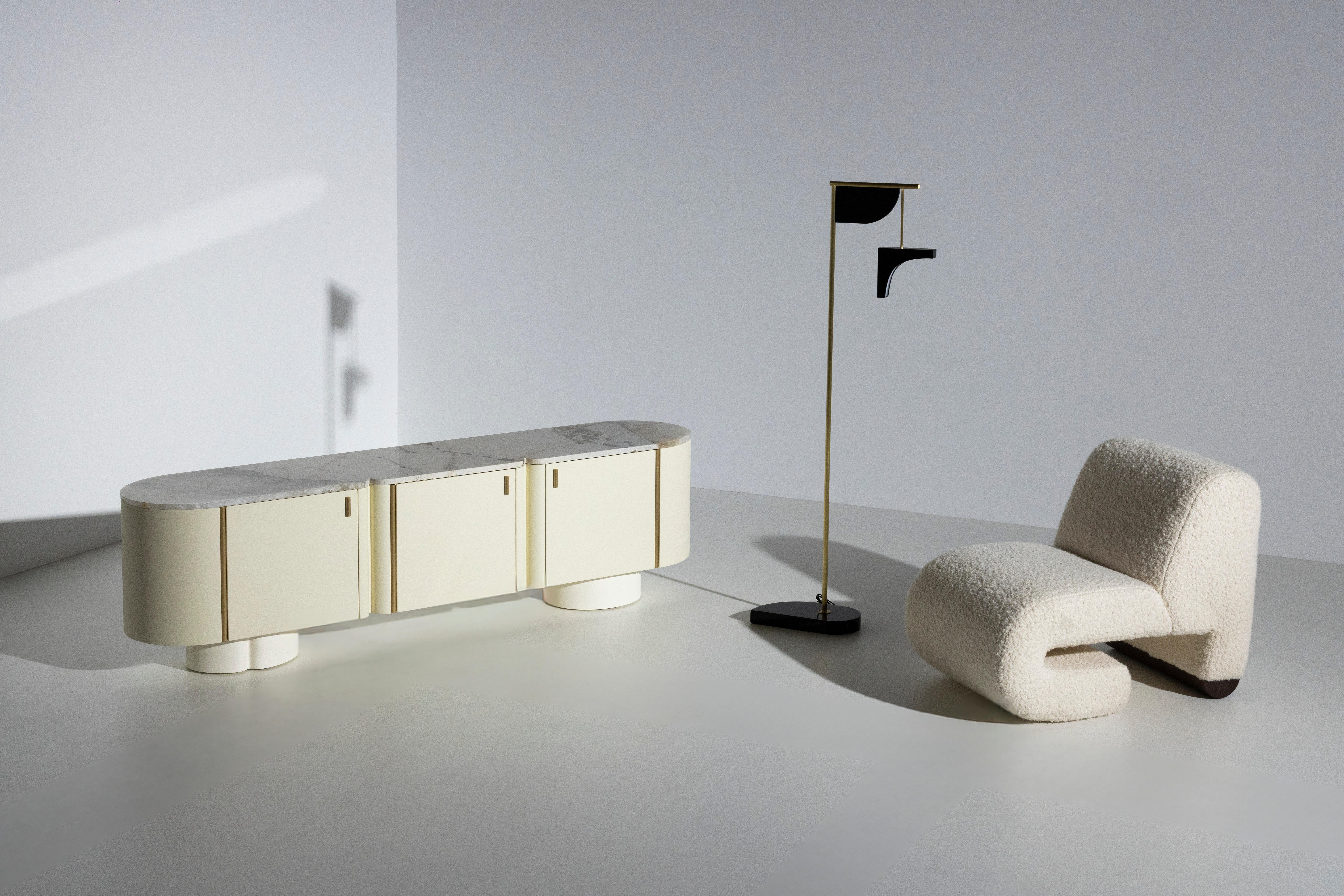 Credenza Socalco moderna di metà secolo, Patagonia, ottone, fatta a mano da Greenapple in vendita 2