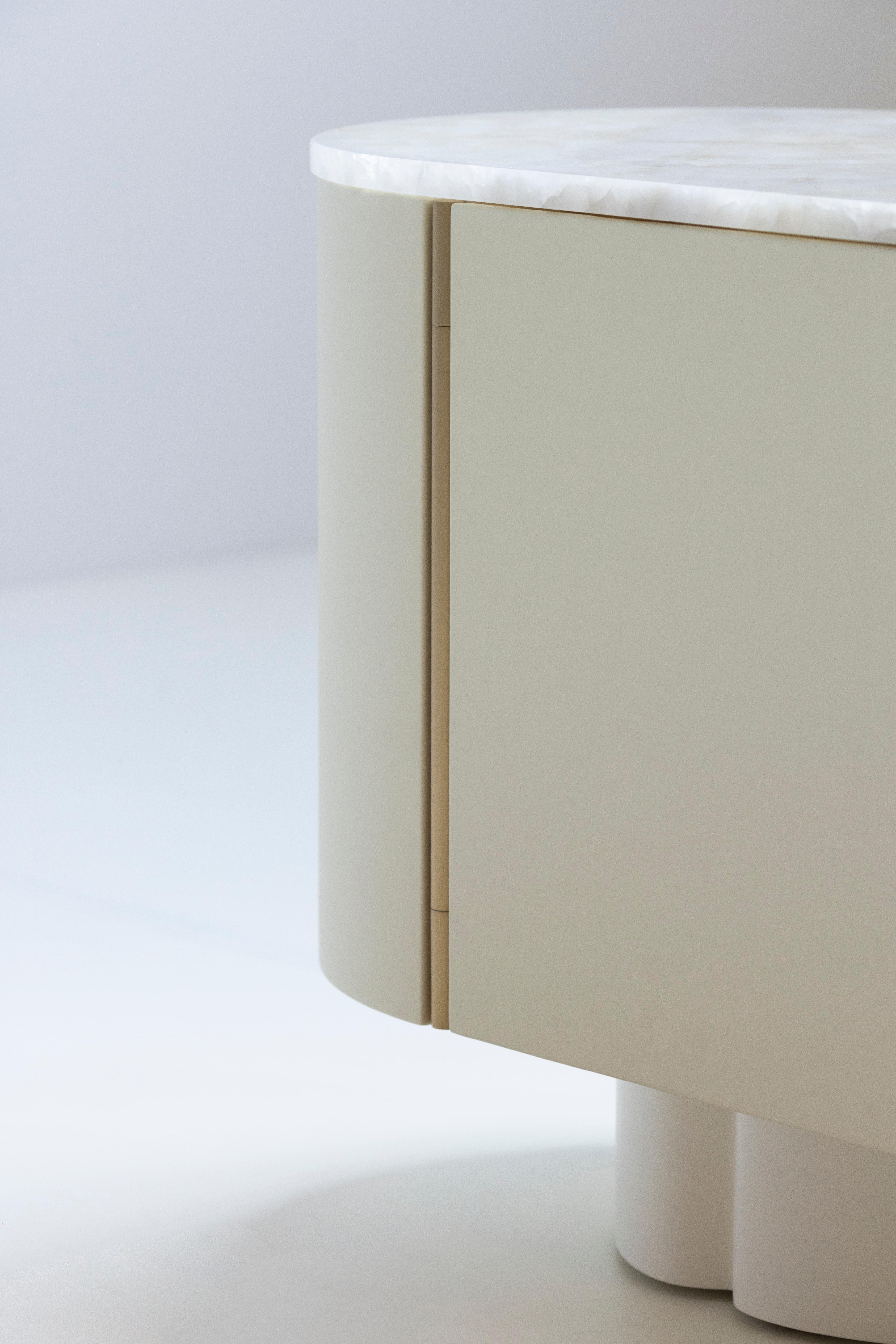 Ottone Credenza Socalco moderna di metà secolo, Patagonia, ottone, fatta a mano da Greenapple in vendita