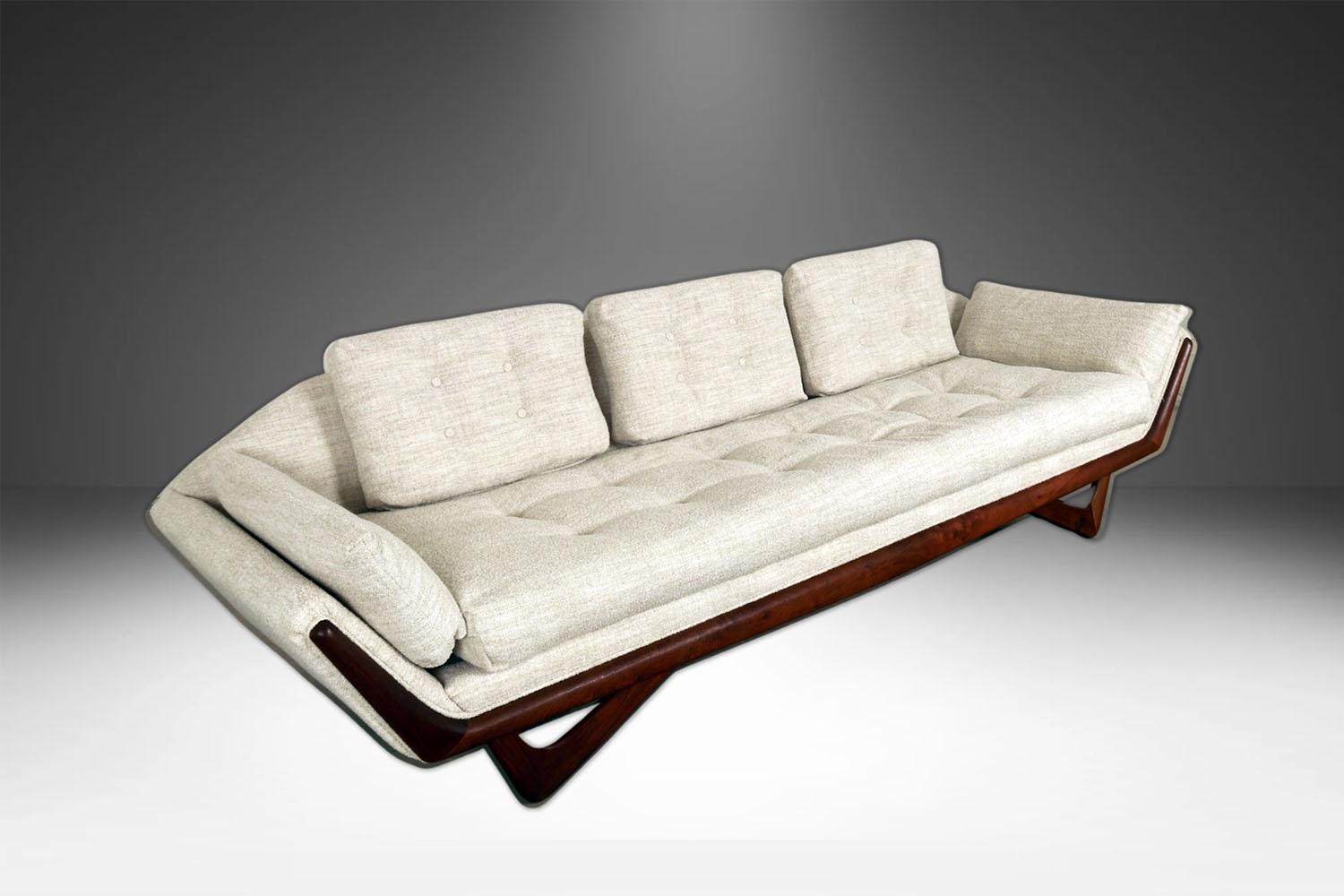 Mid-Century Modern Sofa Adrian Pearsall Style Gondola Sofa In Fair Condition For Sale In Baltimore, MD