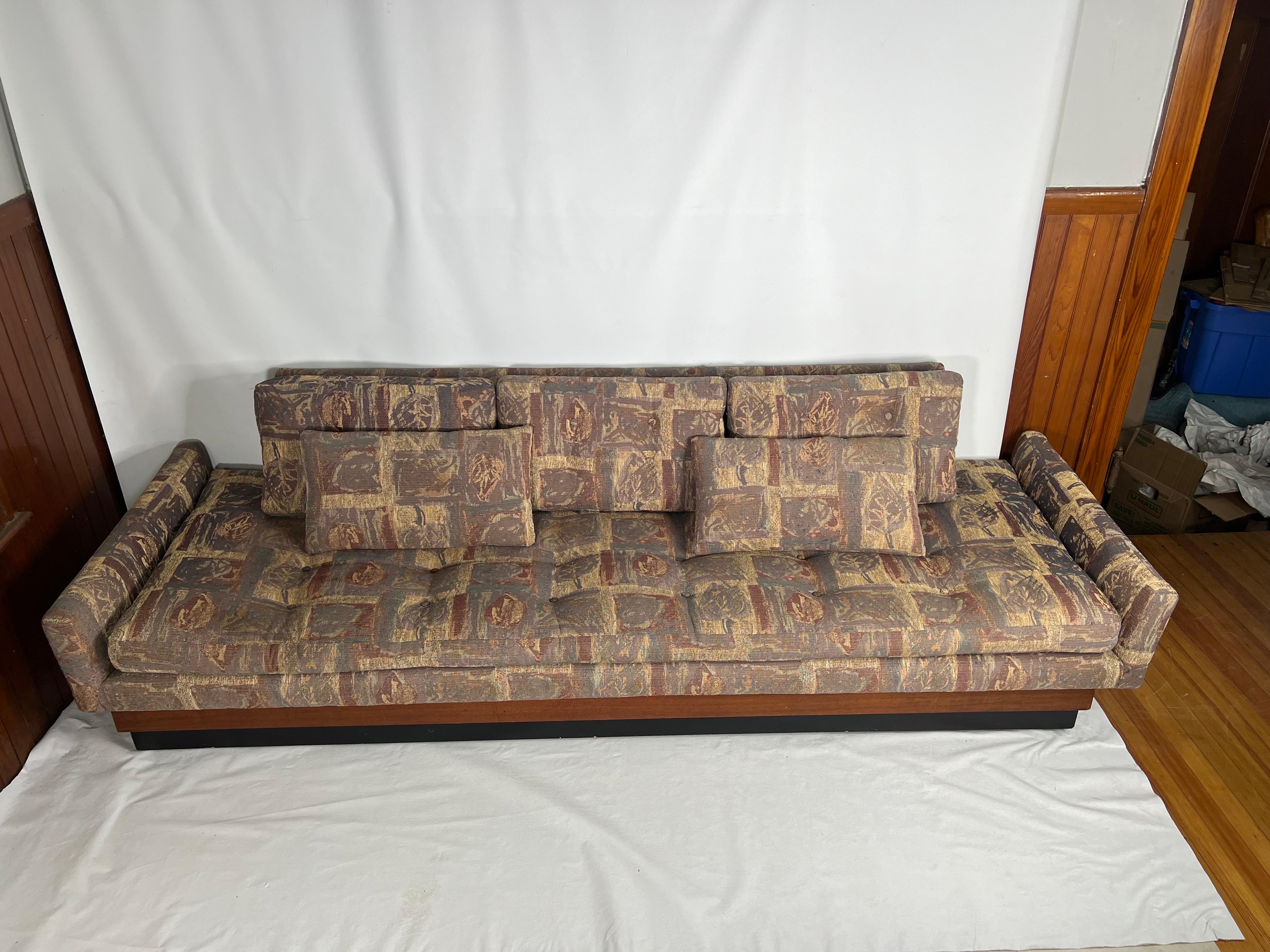 Mid-Century Modern Sofa Attributed to Adrian Pearsall In Good Condition In Esperance, NY