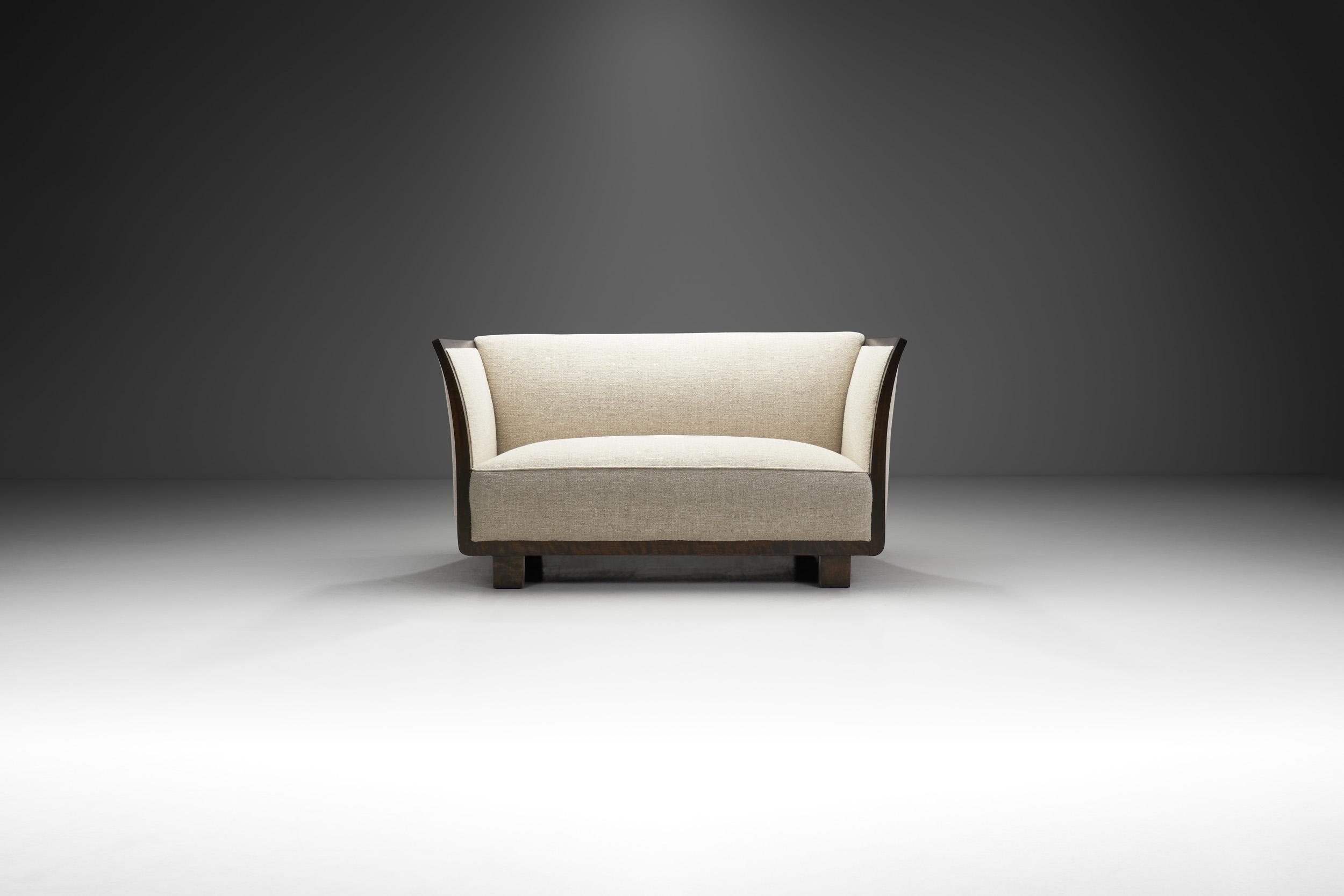 Modernes Mid-Century-Sofa von einem dänischen Möbelschreiner, Dänemark, ca. 1950er Jahre (Skandinavische Moderne) im Angebot