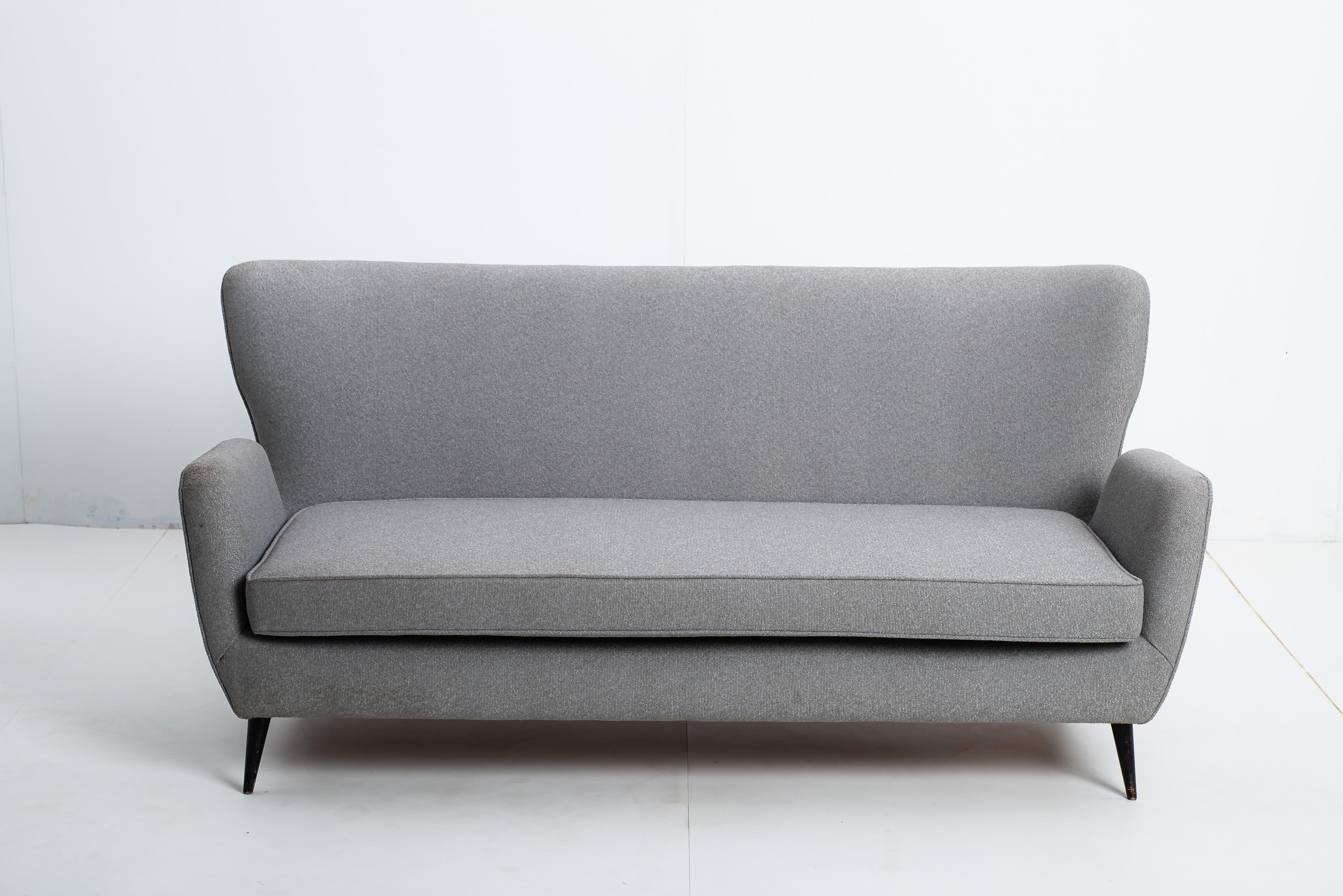 Mid-Century Modern Sofa by Carlo Hauner, Brazil, 1960s In Good Condition For Sale In Deerfield Beach, FL