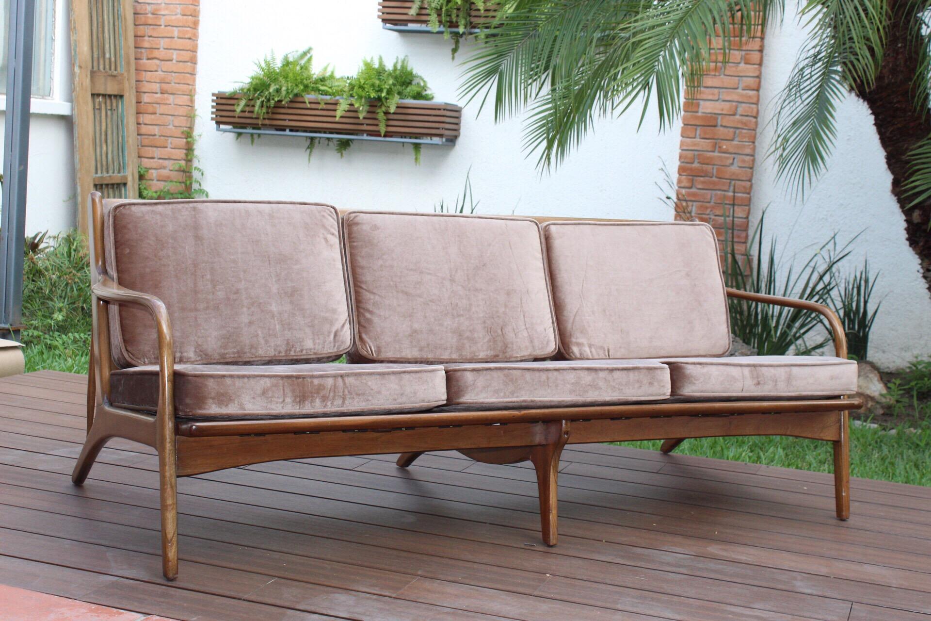 Mid-20th Century Mid-Century Modern Sofa by La Malinche