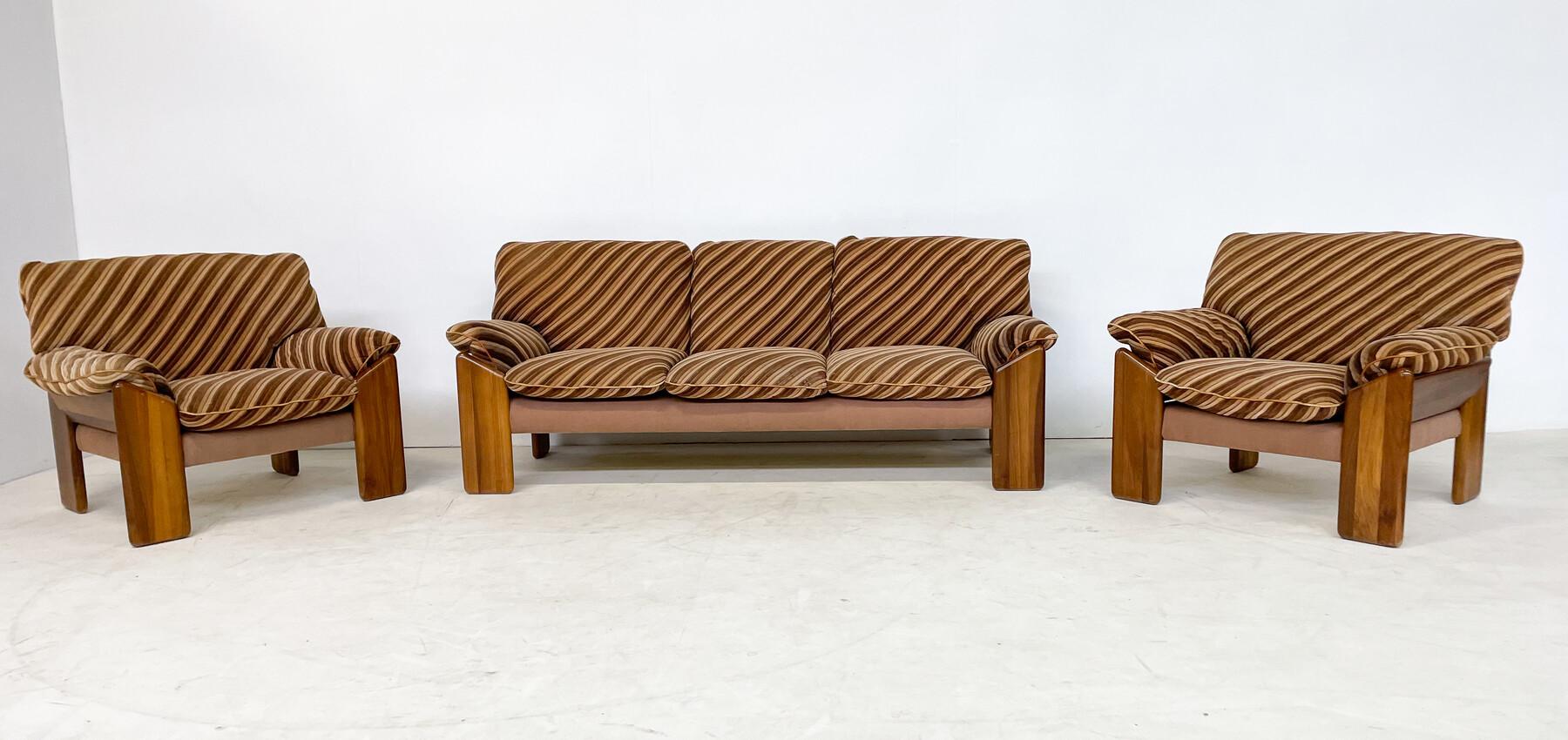 Mid-Century Modern Sofa by Sapporo for Mobil Girgi, 1970s In Good Condition For Sale In Brussels, BE