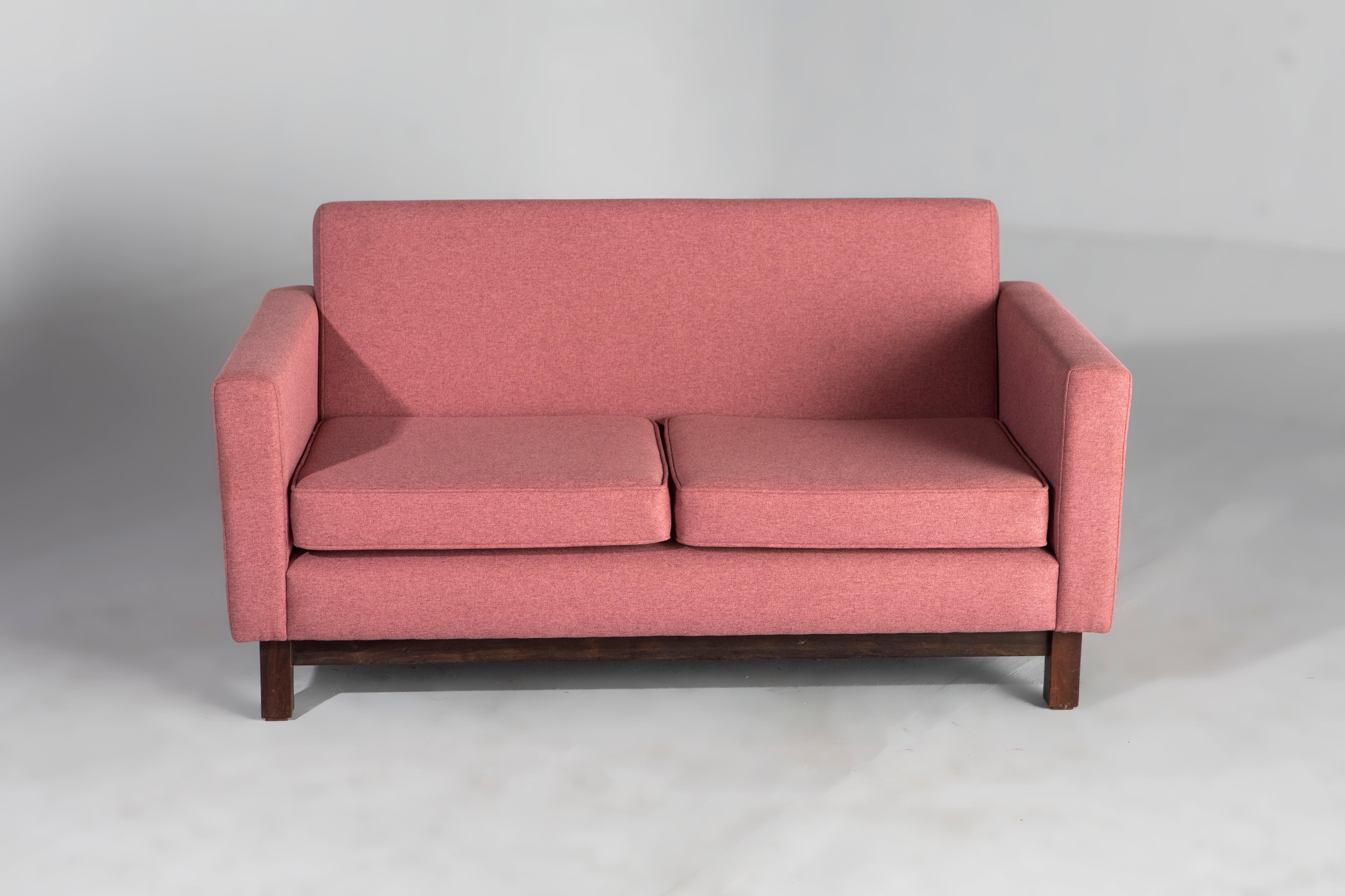 Brazilian Mid-Century Modern Sofa by Sergio Rodrigues, Brazil 1960s For Sale