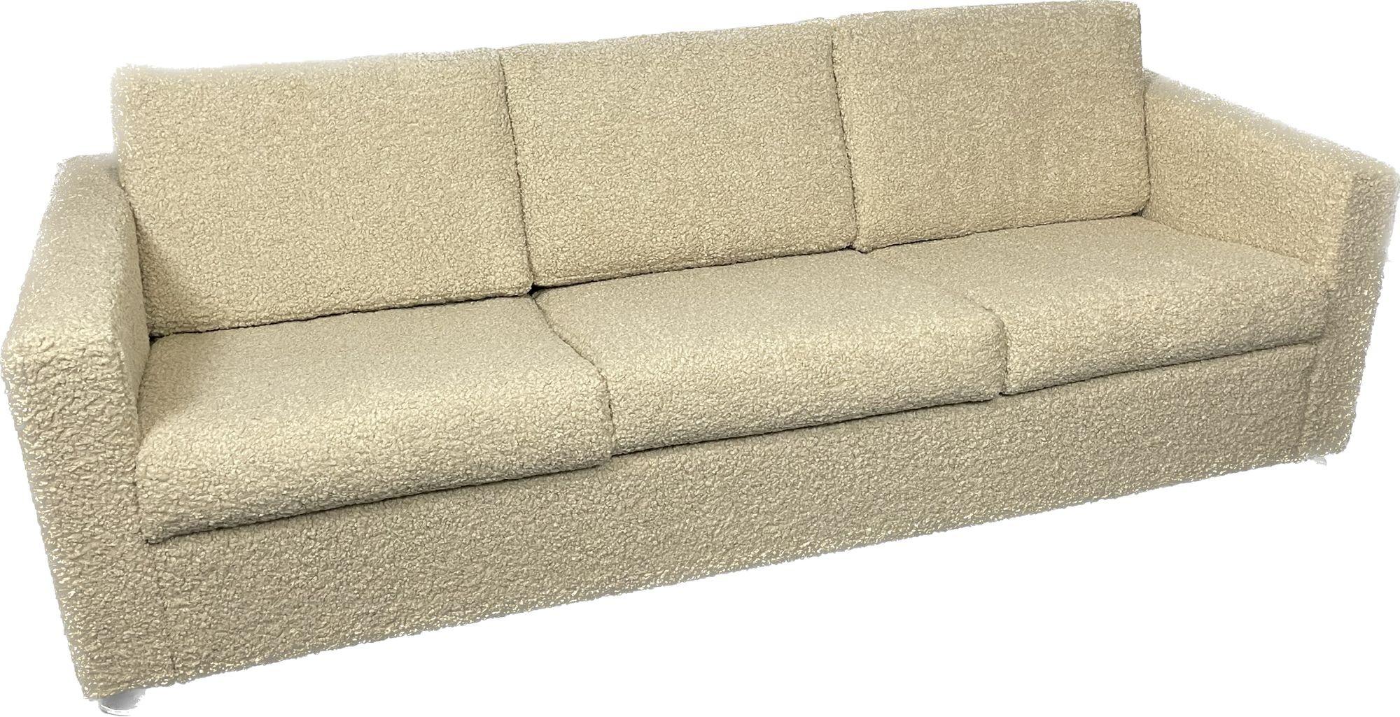 Modernes Sofa aus der Mitte des Jahrhunderts von Stendig, neu, luxuriöser Boucle, Schweiz, 1950er Jahre im Angebot 3