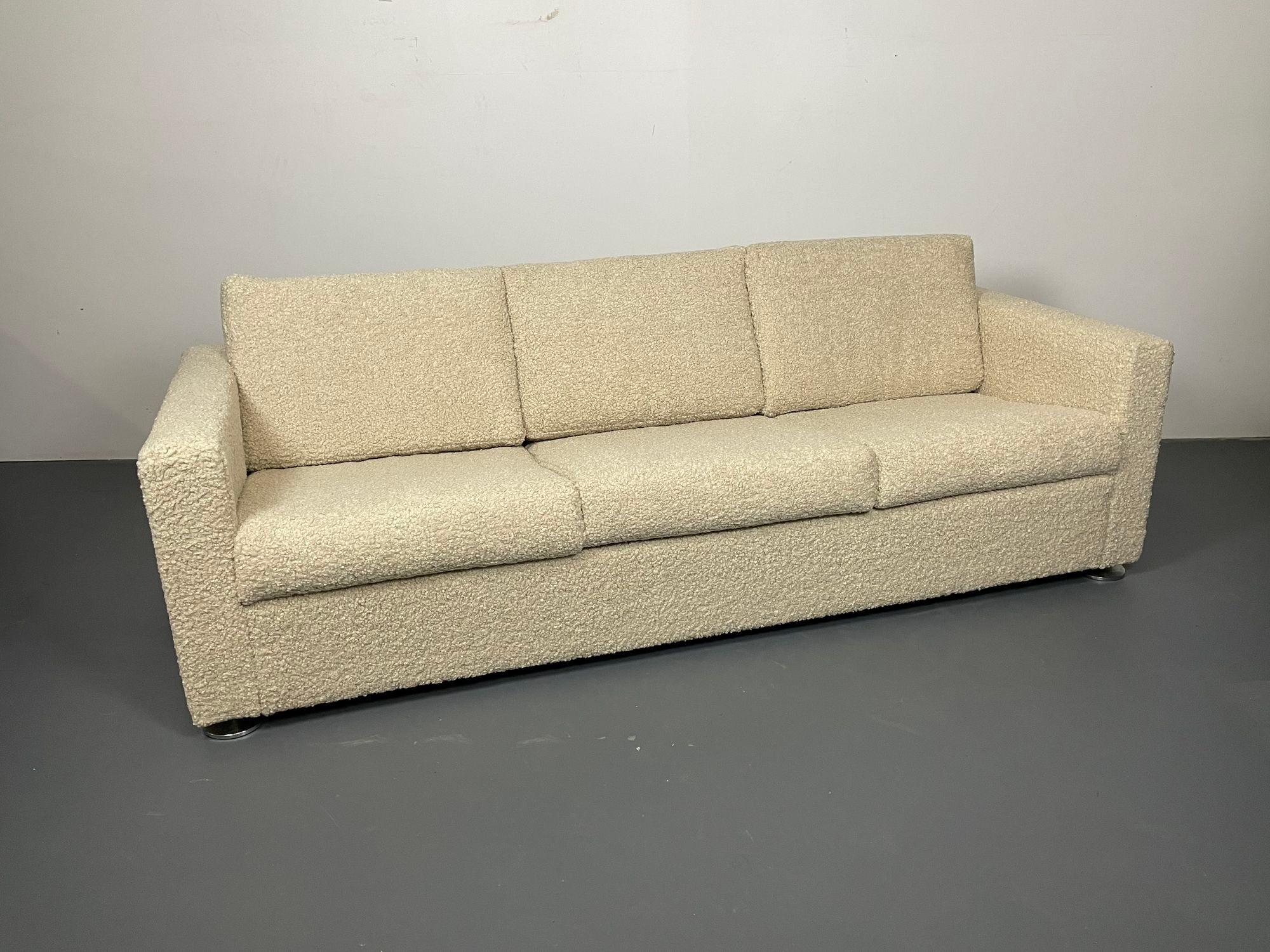 Sofa by Stendig, Switzerland, New Sheepskin Boucle, Mid Century Modern, Labeled.

A rare Mid Century Modern sofa by Stendig, made in Switzerland, in a new sheepskin style boucle, thick and rich with fully redone cushions. The box form mid century