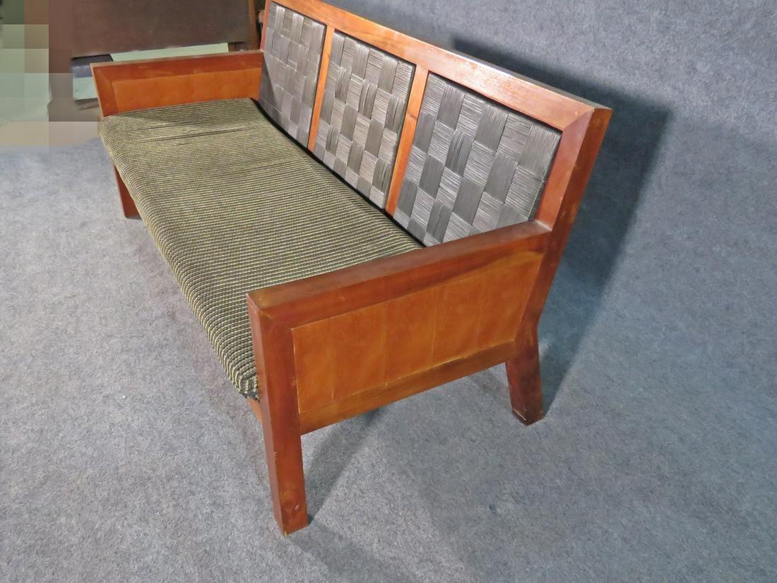 Mid-Century Modern Sofa For Sale 3