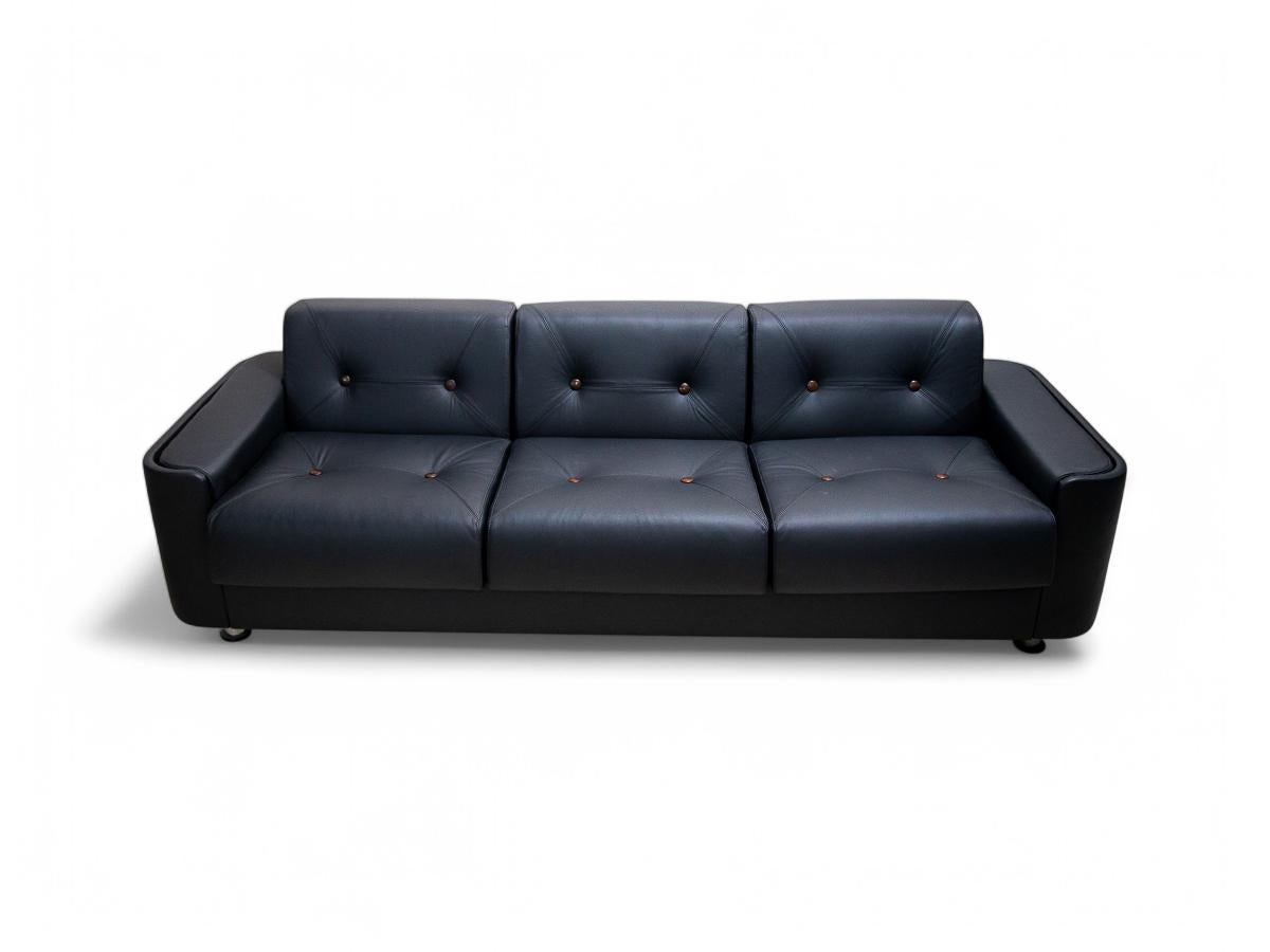 Mid-Century Modern Sofa in Black Leather & Wood by Jorge Zalszupin, Brazil, 1970 For Sale 1