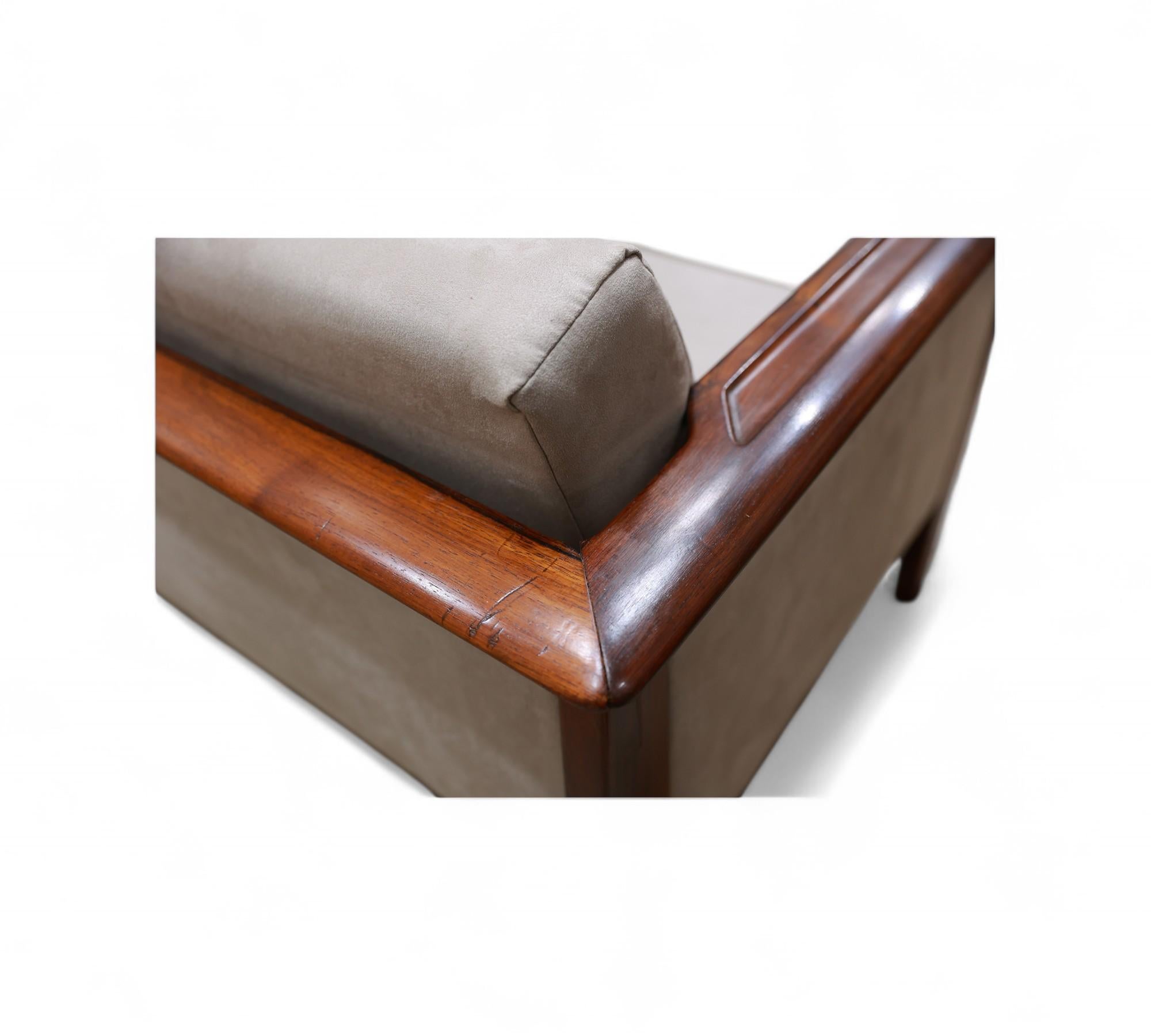Mid-Century Modern Sofa in Hardwood & Fabric, Fatima, c. 1960 For Sale 6