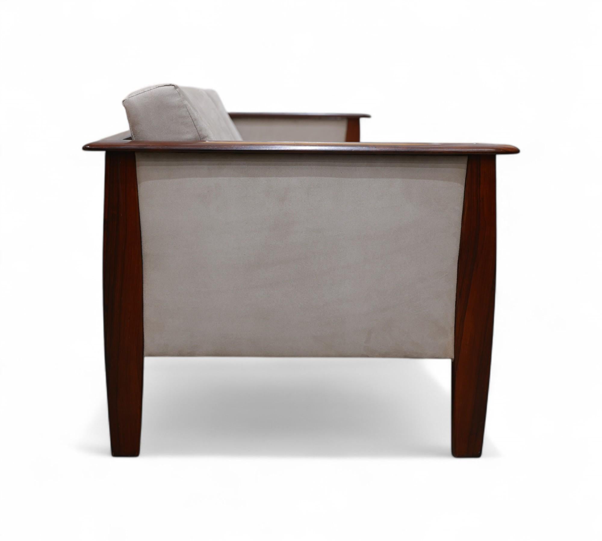 Hand-Crafted Mid-Century Modern Sofa in Hardwood & Fabric, Fatima, c. 1960 For Sale
