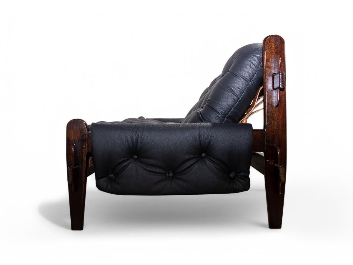 Mid-Century Modern Sofa in Hardwood & Leather by Jean Gillon, 1970, Brazil For Sale 1