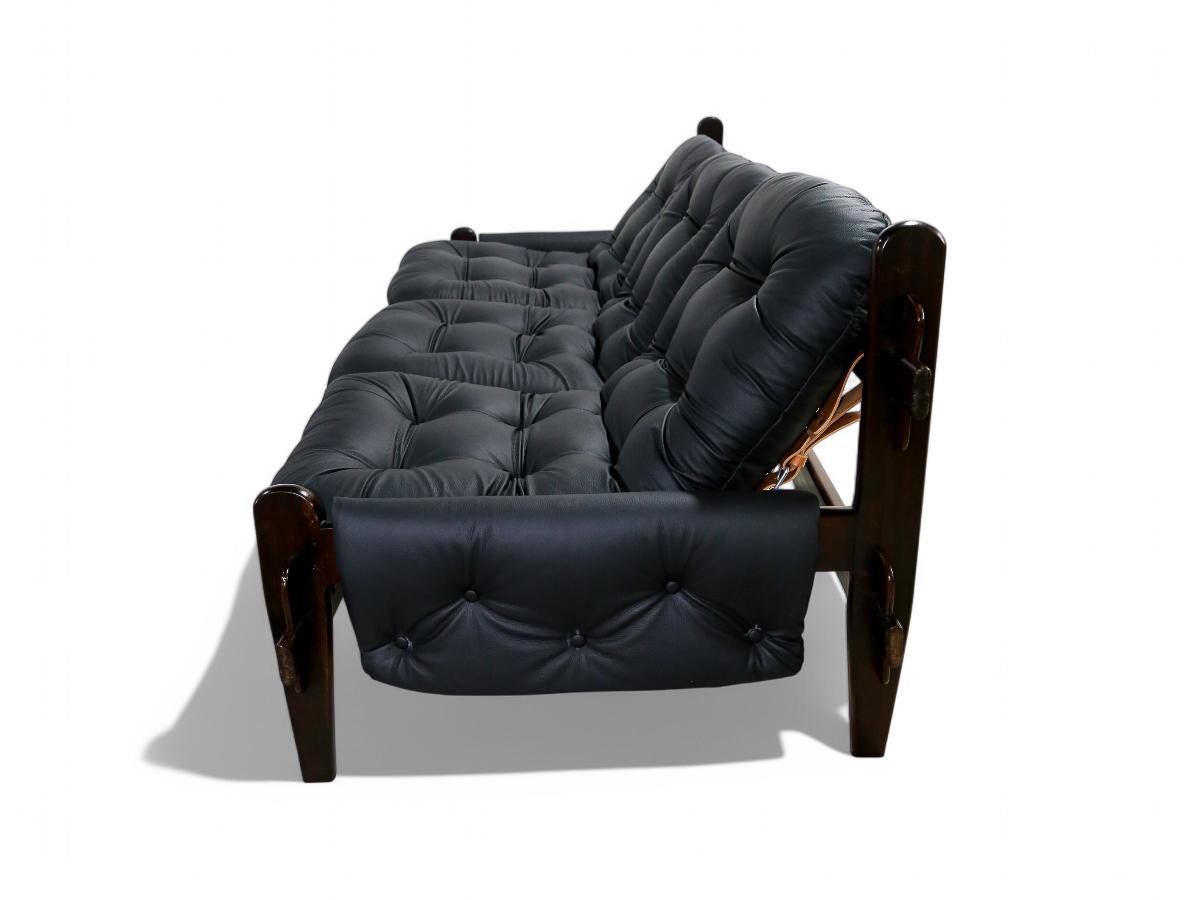 Mid-Century Modern Sofa in Hardwood & Leather by Jean Gillon, 1970, Brazil For Sale 2
