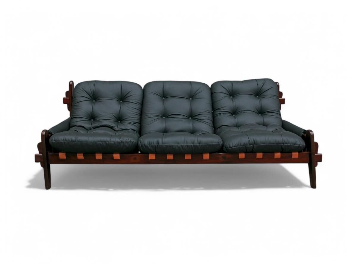 South American Mid-Century Modern Sofa in Hardwood & Leather by Jean Gillon, 1970, Brazil For Sale