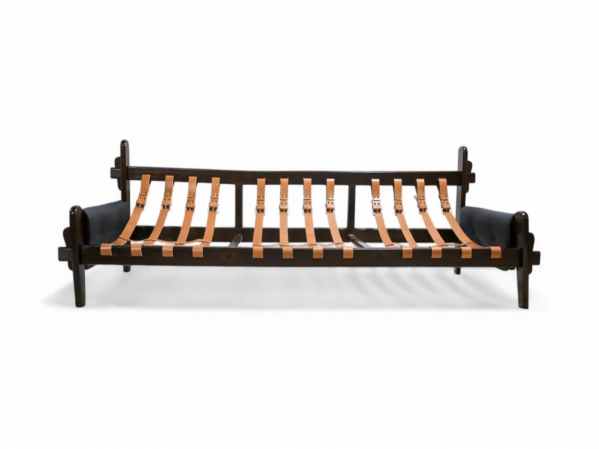 Hand-Crafted Mid-Century Modern Sofa in Hardwood & Leather by Jean Gillon, 1970, Brazil For Sale