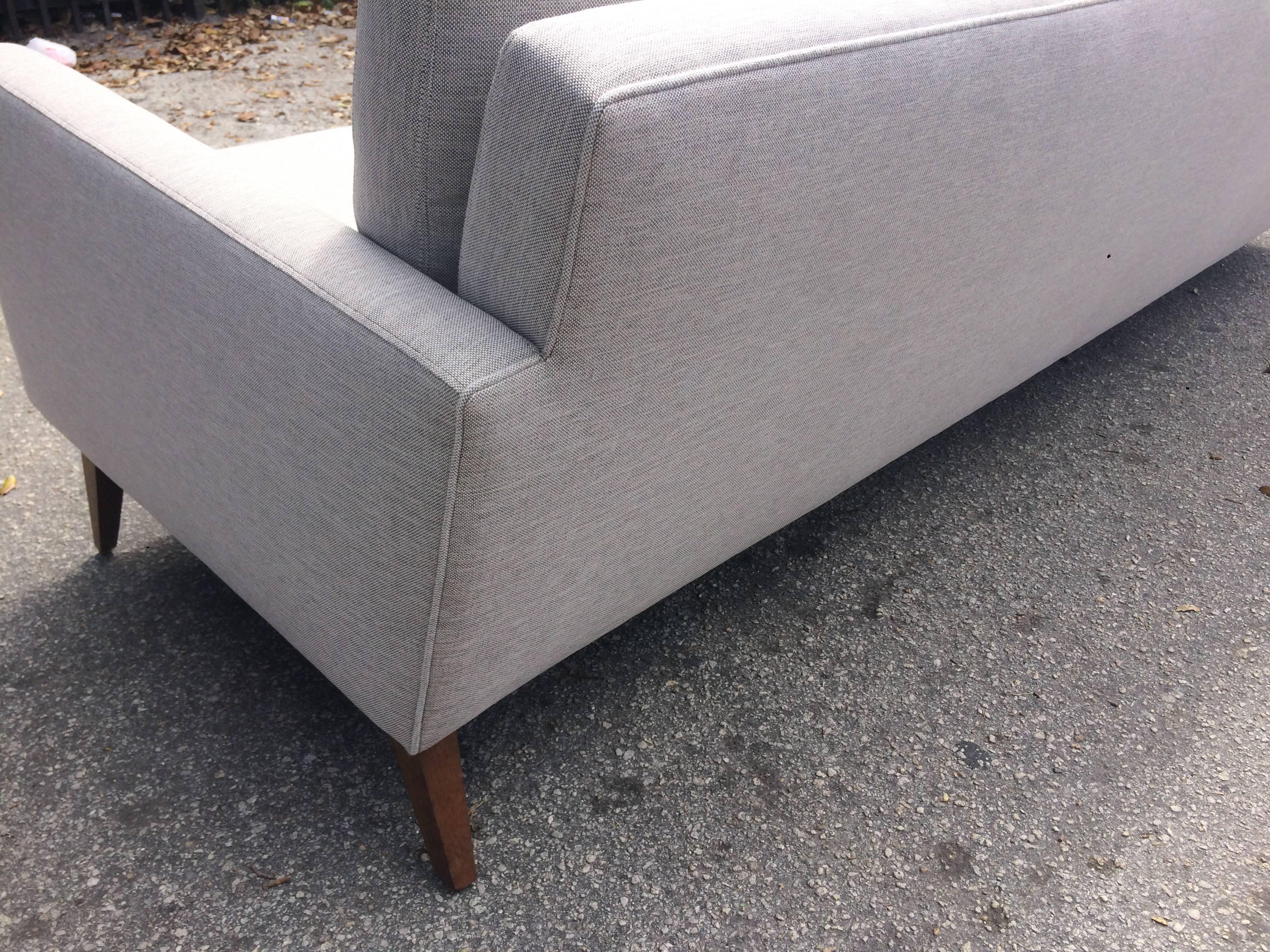 Fabric Mid-Century Modern Sofa in the Style of Paul McCobb, USA, 1950s