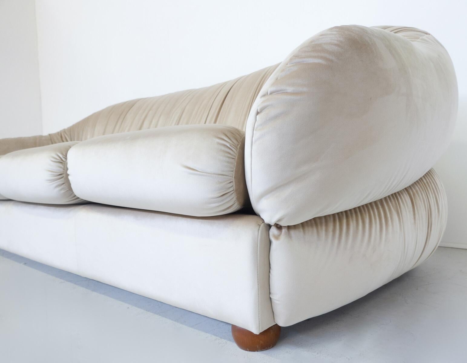Italian Mid-Century Modern Sofa, Italy - New Upholstery For Sale