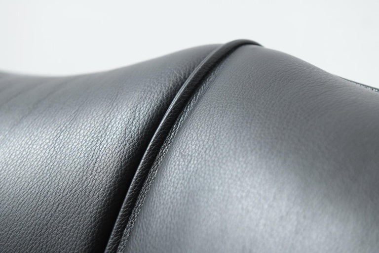 Italian Mid-Century Modern Sofa Le Bambole by Mario Bellini for B&B Italia, Leather For Sale