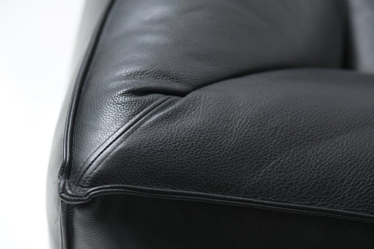 Mid-Century Modern Sofa Le Bambole by Mario Bellini for B&B Italia, Leather For Sale 3