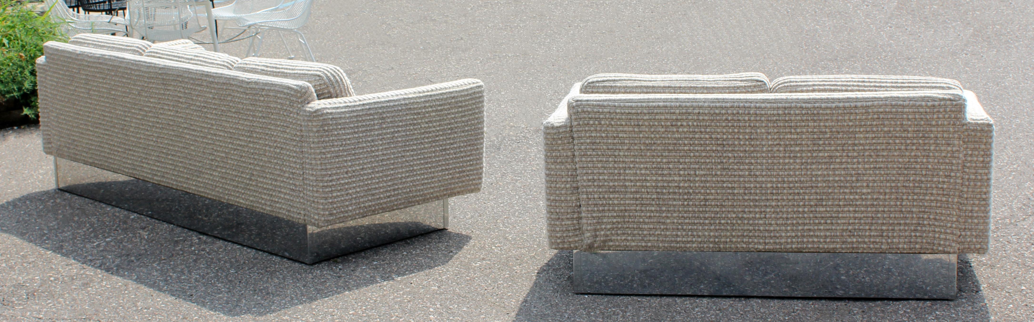 Mid-Century Modern Sofa and Loveseat on Chrome Plinth Base by Milo Baughman In Good Condition In Keego Harbor, MI