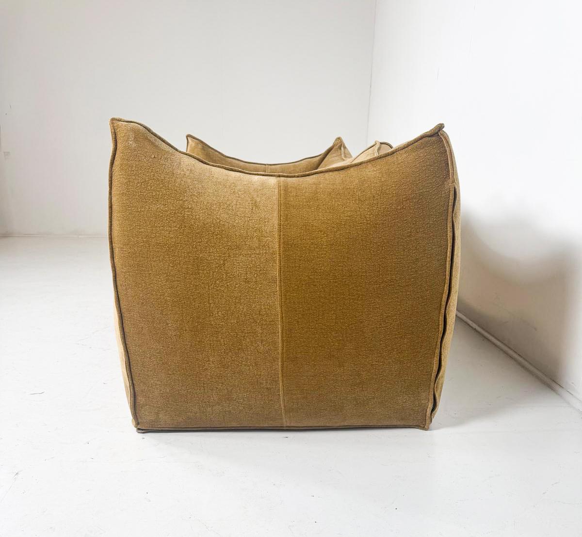 Modernes Sofa der Jahrhundertmitte, Modell Le Bambole von Mario Bellini für B&B Italia, 1970er Jahre - Neue Polsterung