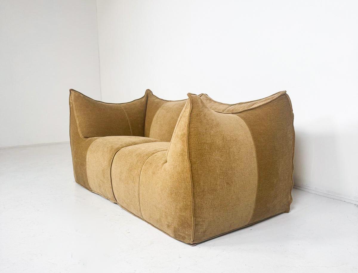 Modernes Sofa Modell Le Bambole aus der Mitte des Jahrhunderts von Mario Bellini für B&B Italia, 1970er Jahre (Italienisch) im Angebot