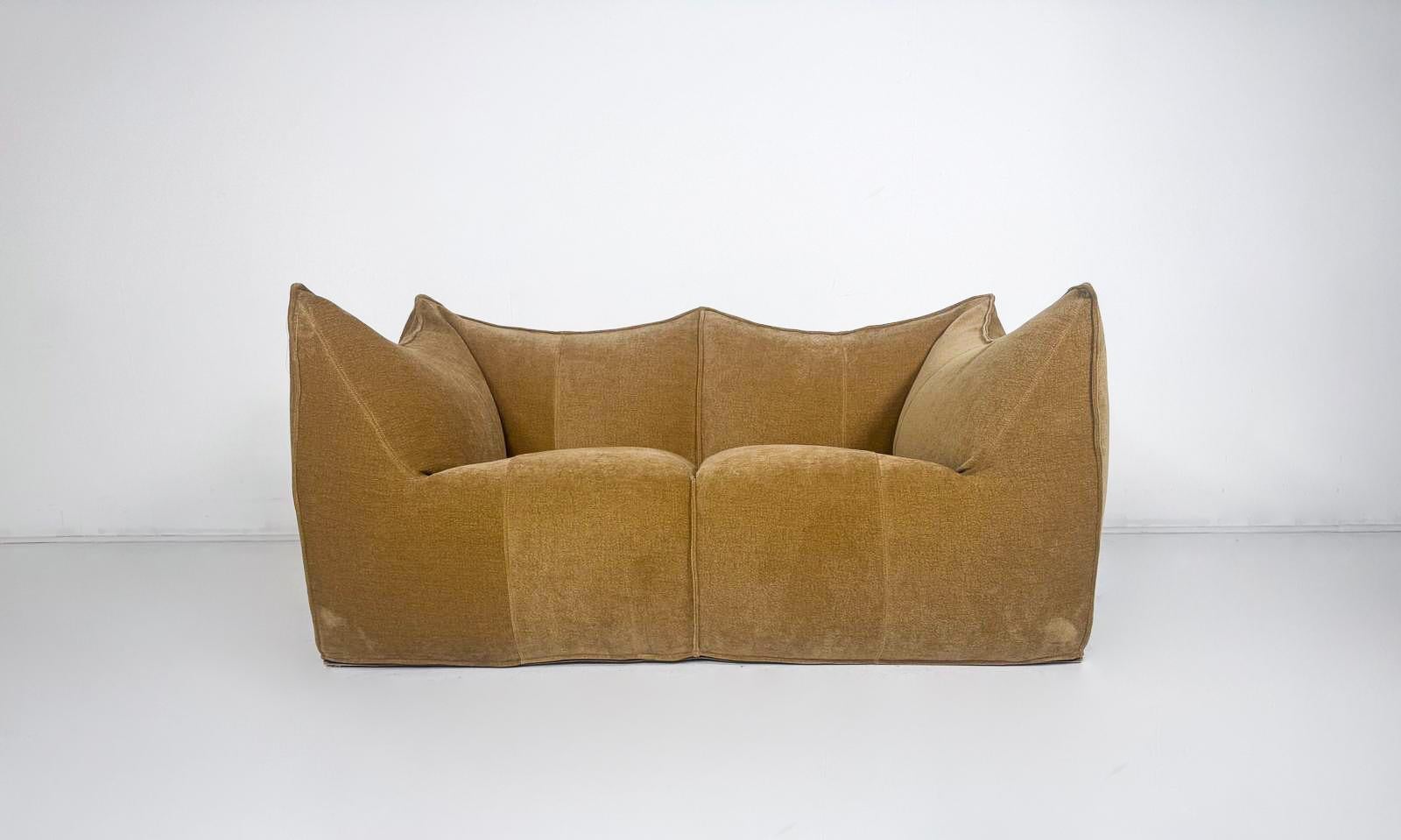 Modernes Sofa Modell Le Bambole aus der Mitte des Jahrhunderts von Mario Bellini für B&B Italia, 1970er Jahre (Ende des 20. Jahrhunderts) im Angebot