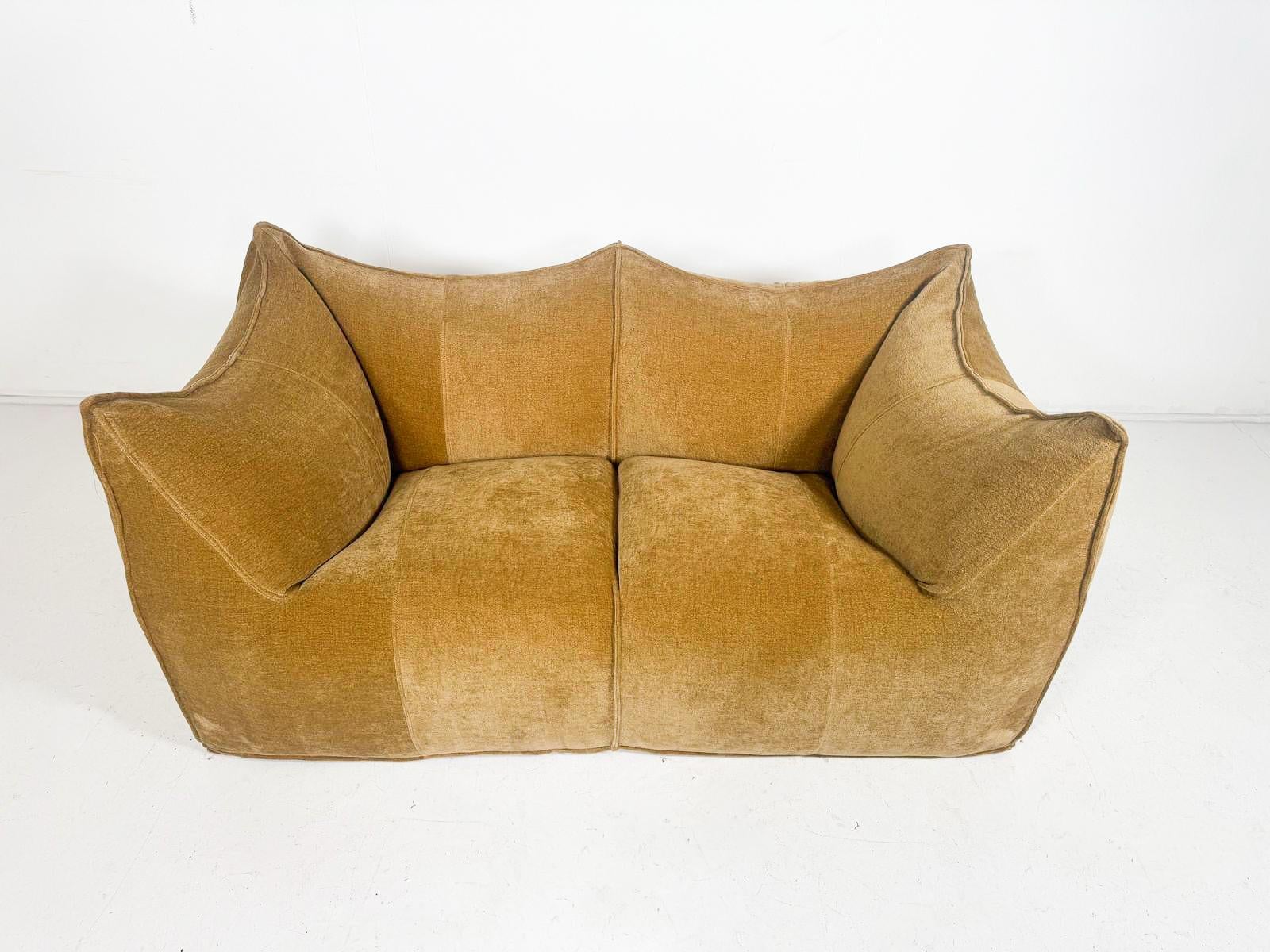 Modernes Sofa Modell Le Bambole aus der Mitte des Jahrhunderts von Mario Bellini für B&B Italia, 1970er Jahre (Stoff) im Angebot
