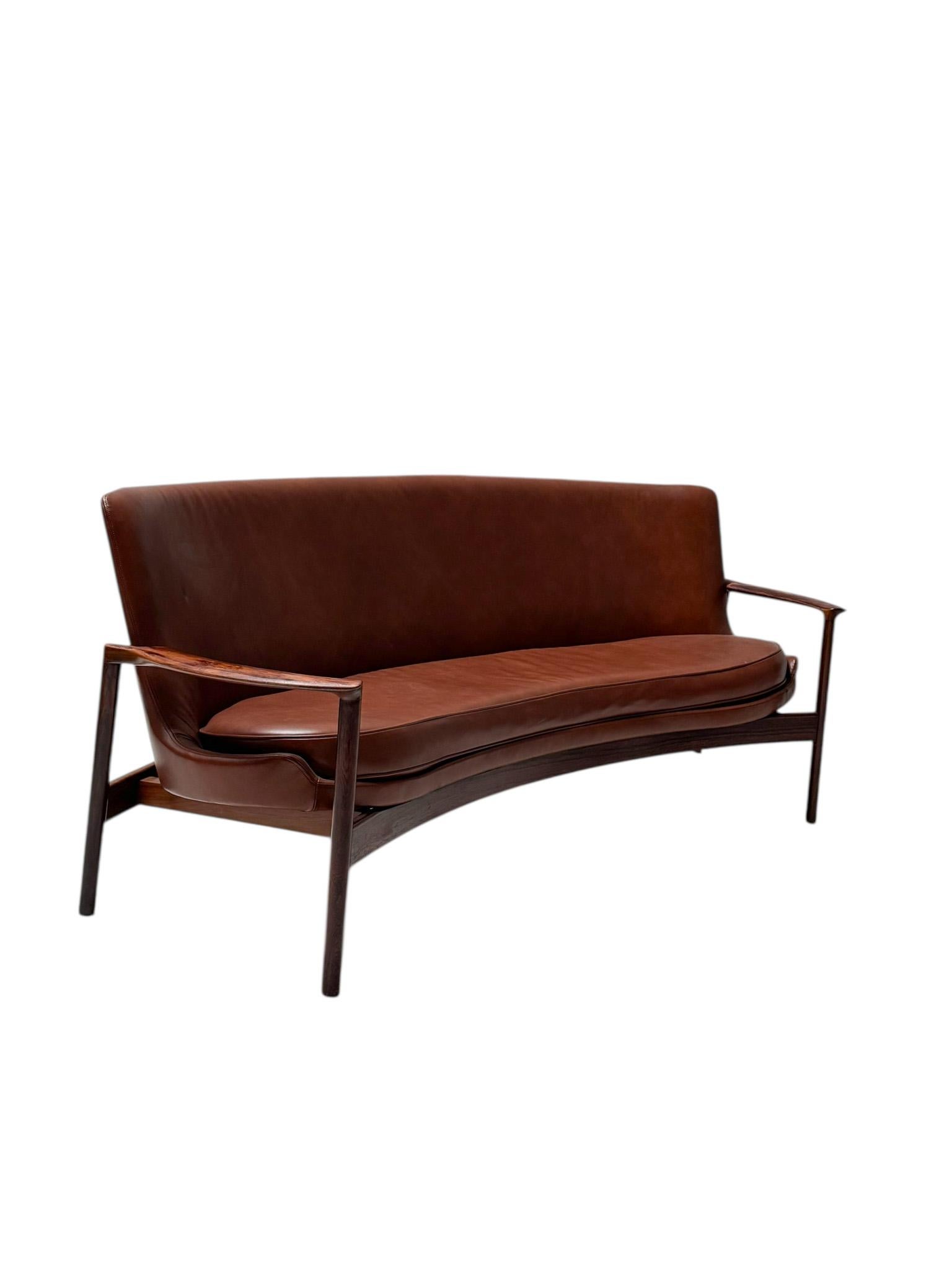 German Mid-Century Modern Sofa or Bench by Ib Kofod-Larsen for Frõscher, 1970s For Sale