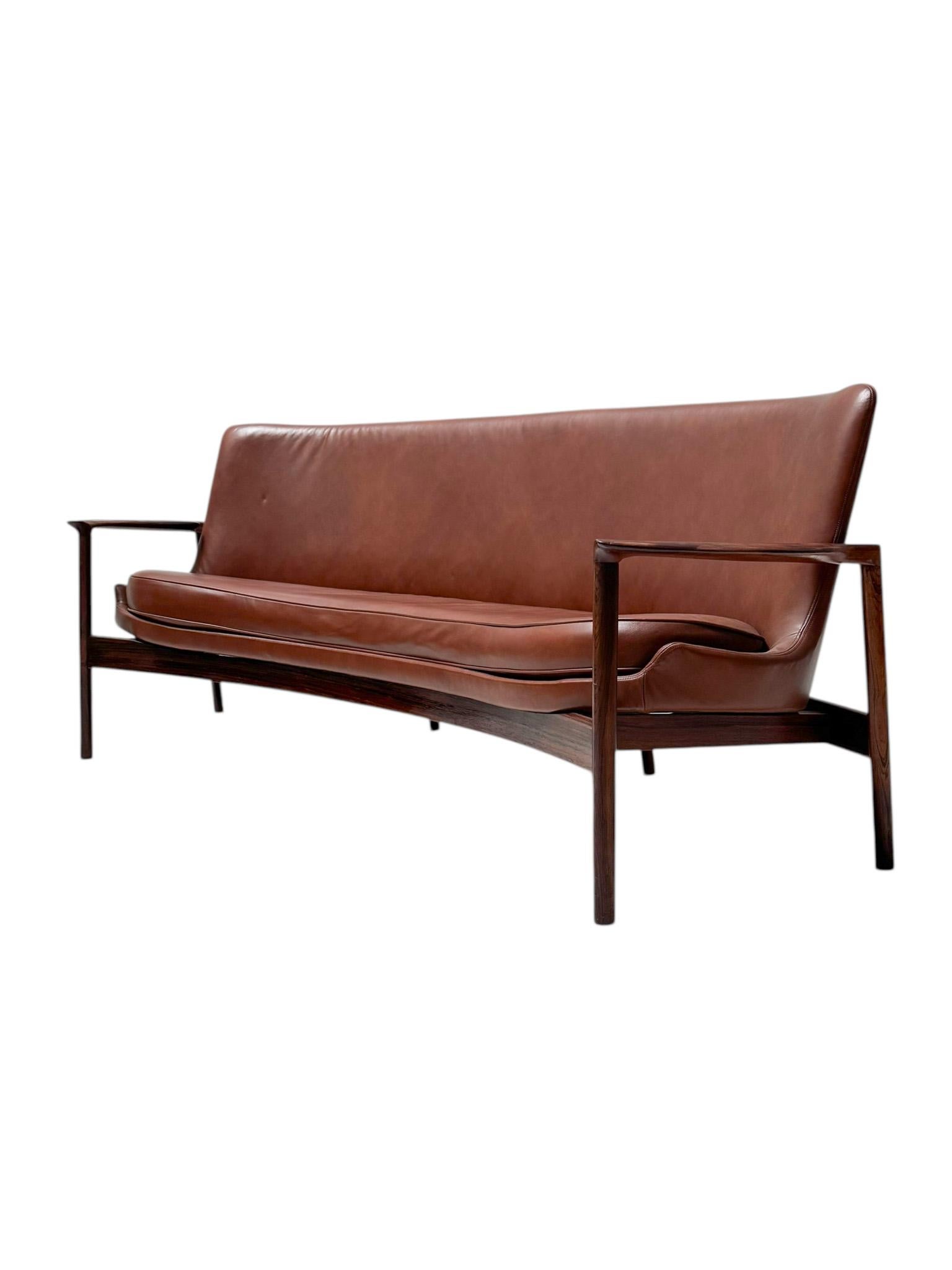 Leather Mid-Century Modern Sofa or Bench by Ib Kofod-Larsen for Frõscher, 1970s For Sale