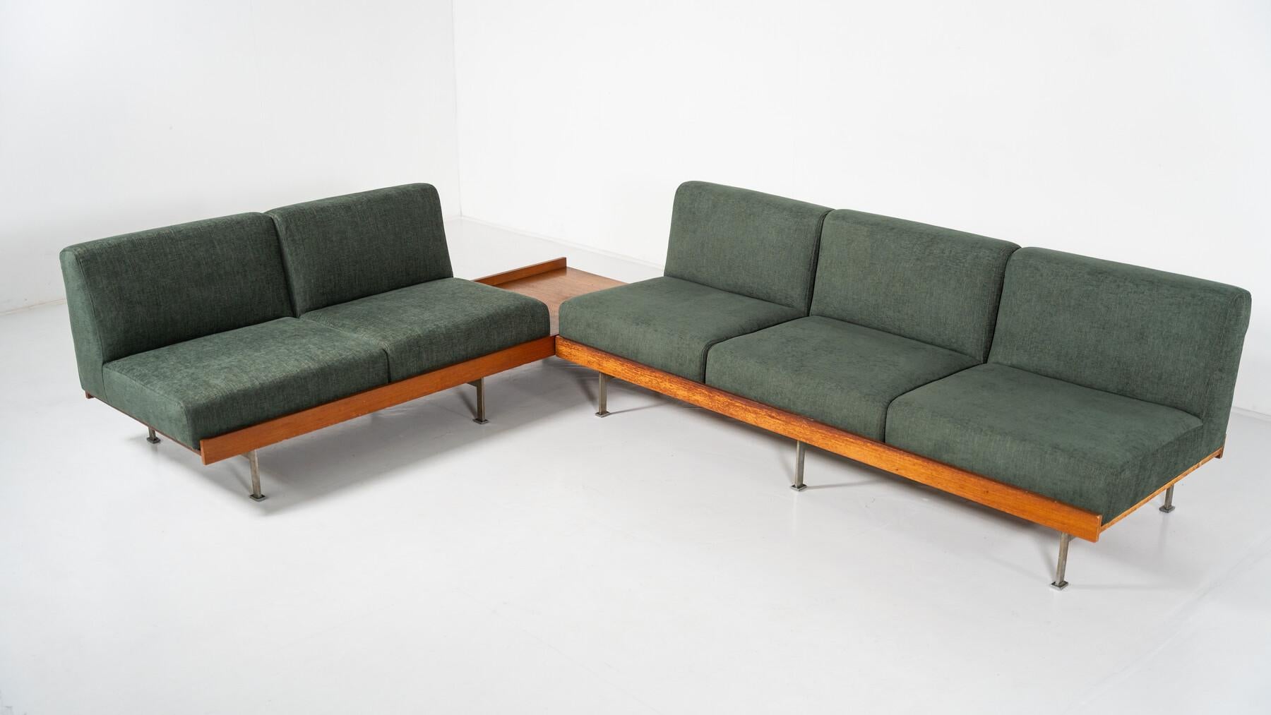Fabric Mid-Century Modern Sofa, Saporiti, Italy, 1960s - New Upholstery For Sale