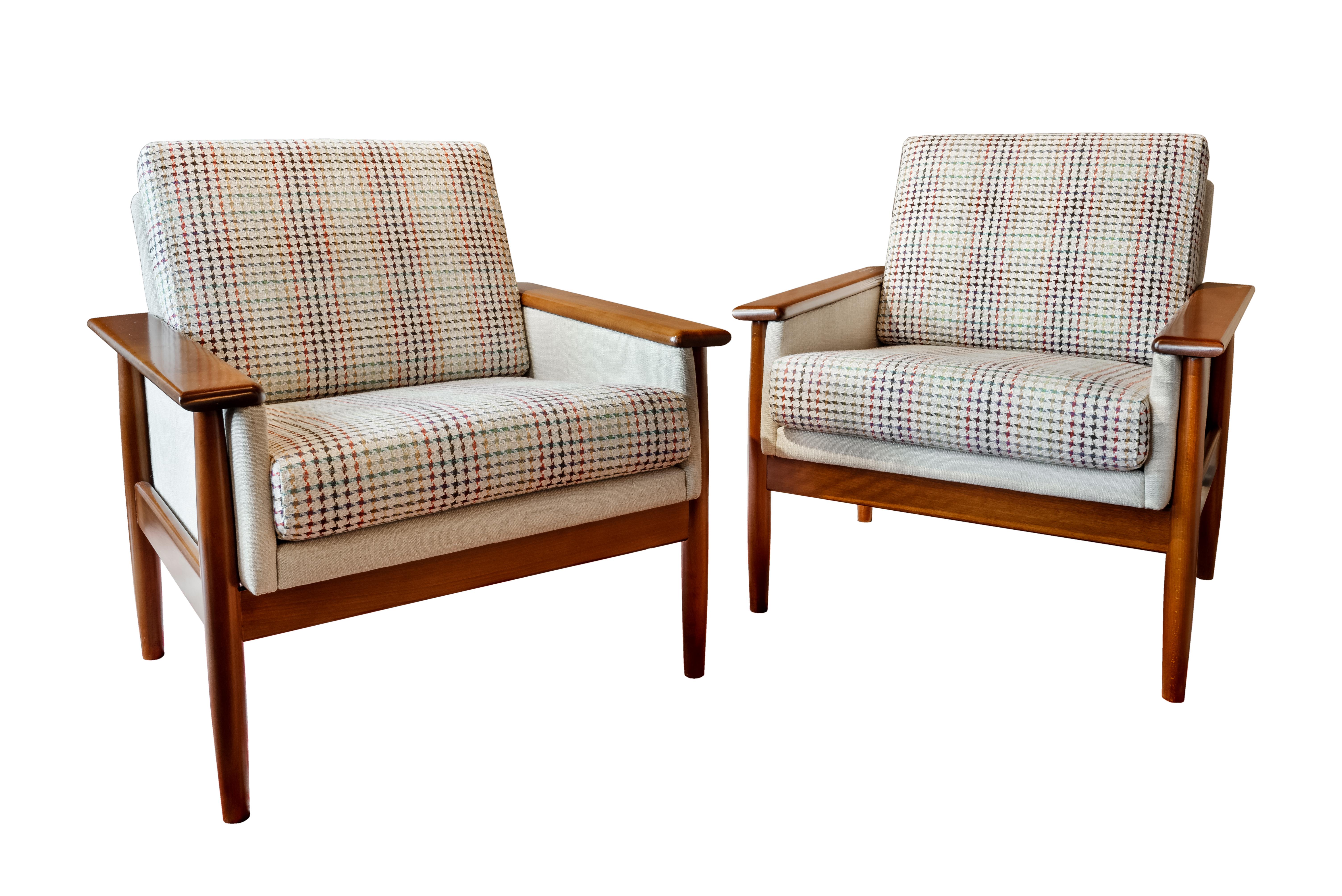  Mid-Century Modern Sofa Set 3 Seat and 2 Lounge Club Chairs Attr. to Knut Saete 4
