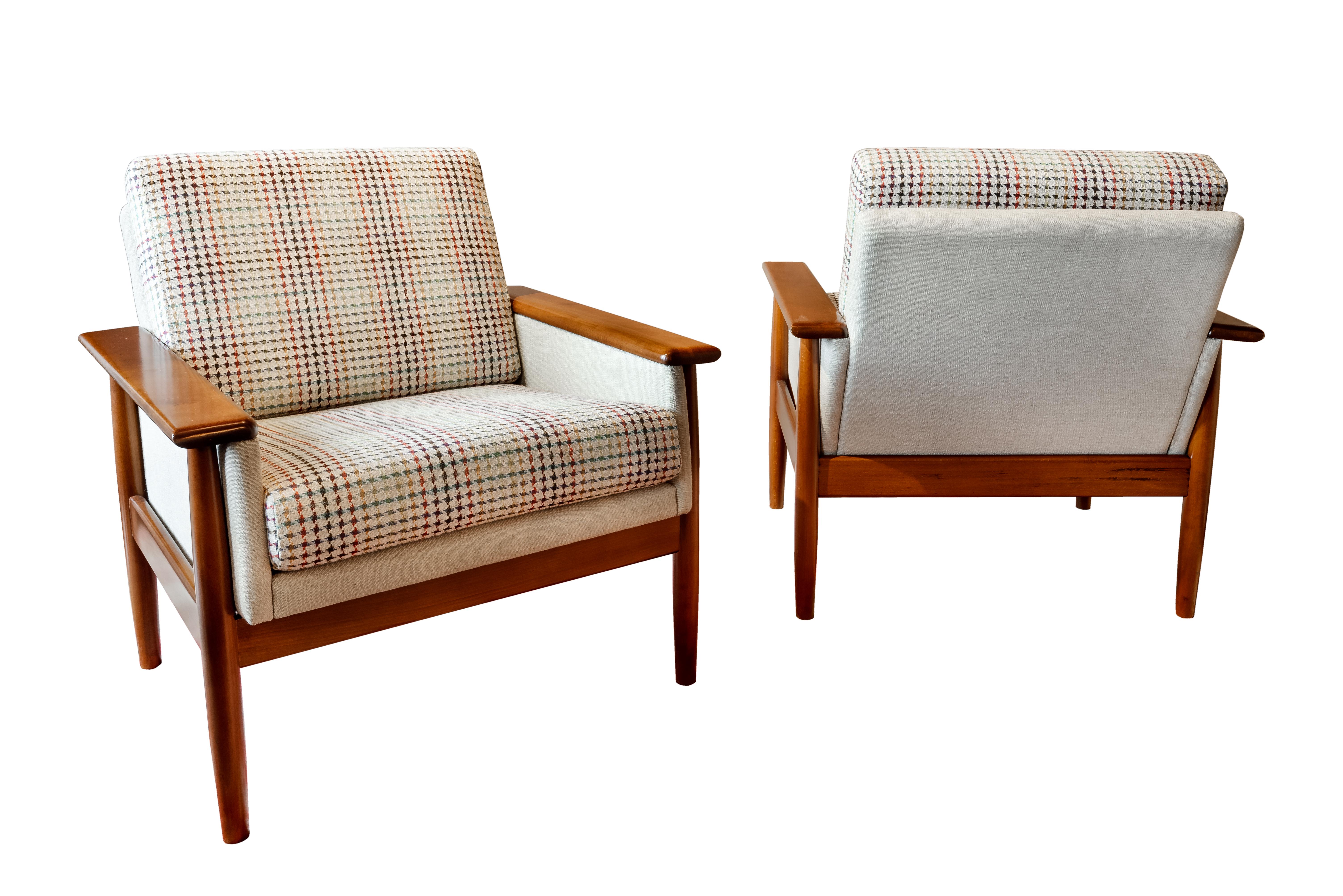  Mid-Century Modern Sofa Set 3 Seat and 2 Lounge Club Chairs Attr. to Knut Saete 3