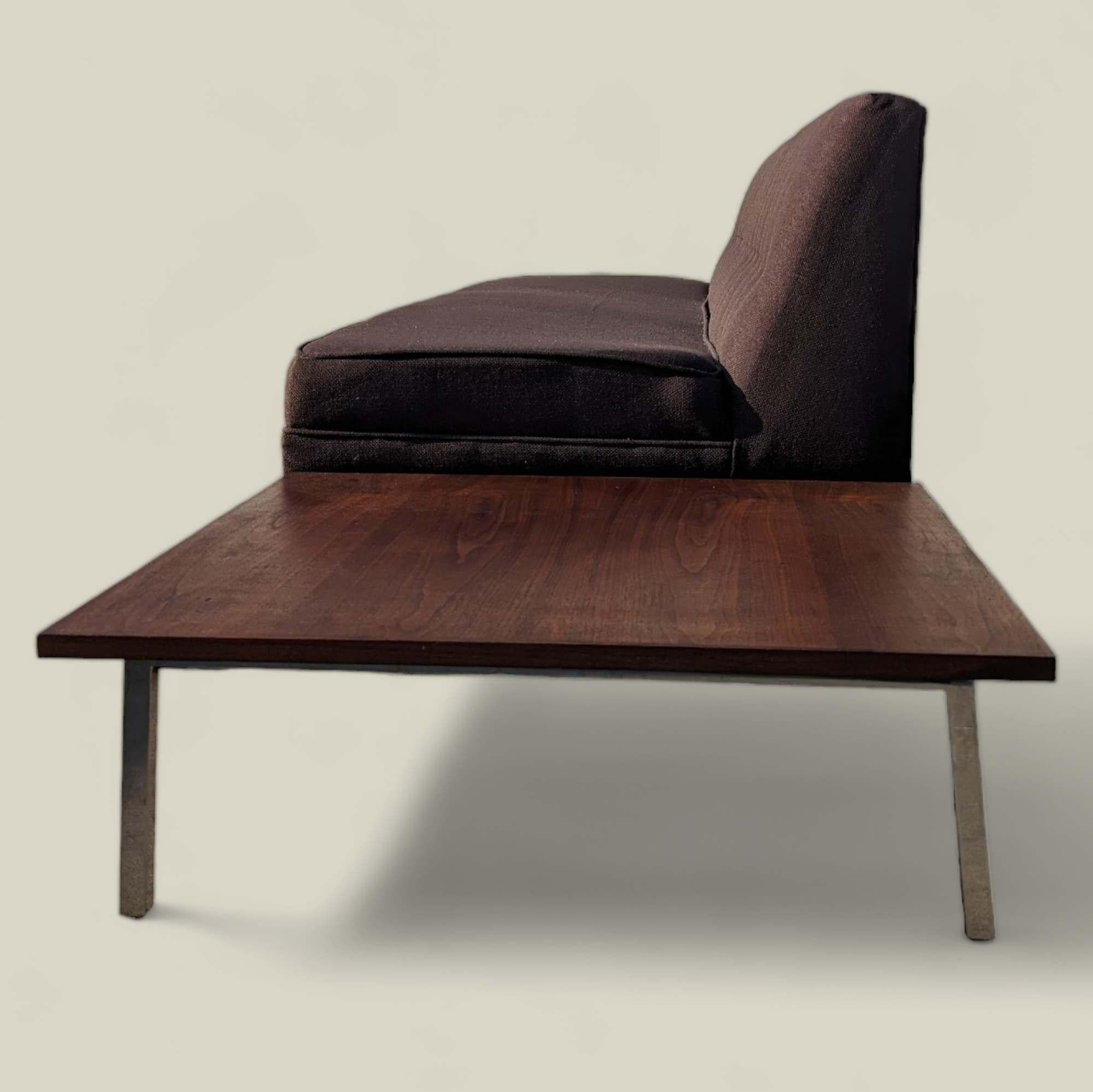 Canapé moderne du milieu du siècle avec tables d'appoint George Nelson pour Herman Miller Bon état - En vente à Rancho Cucamonga, CA