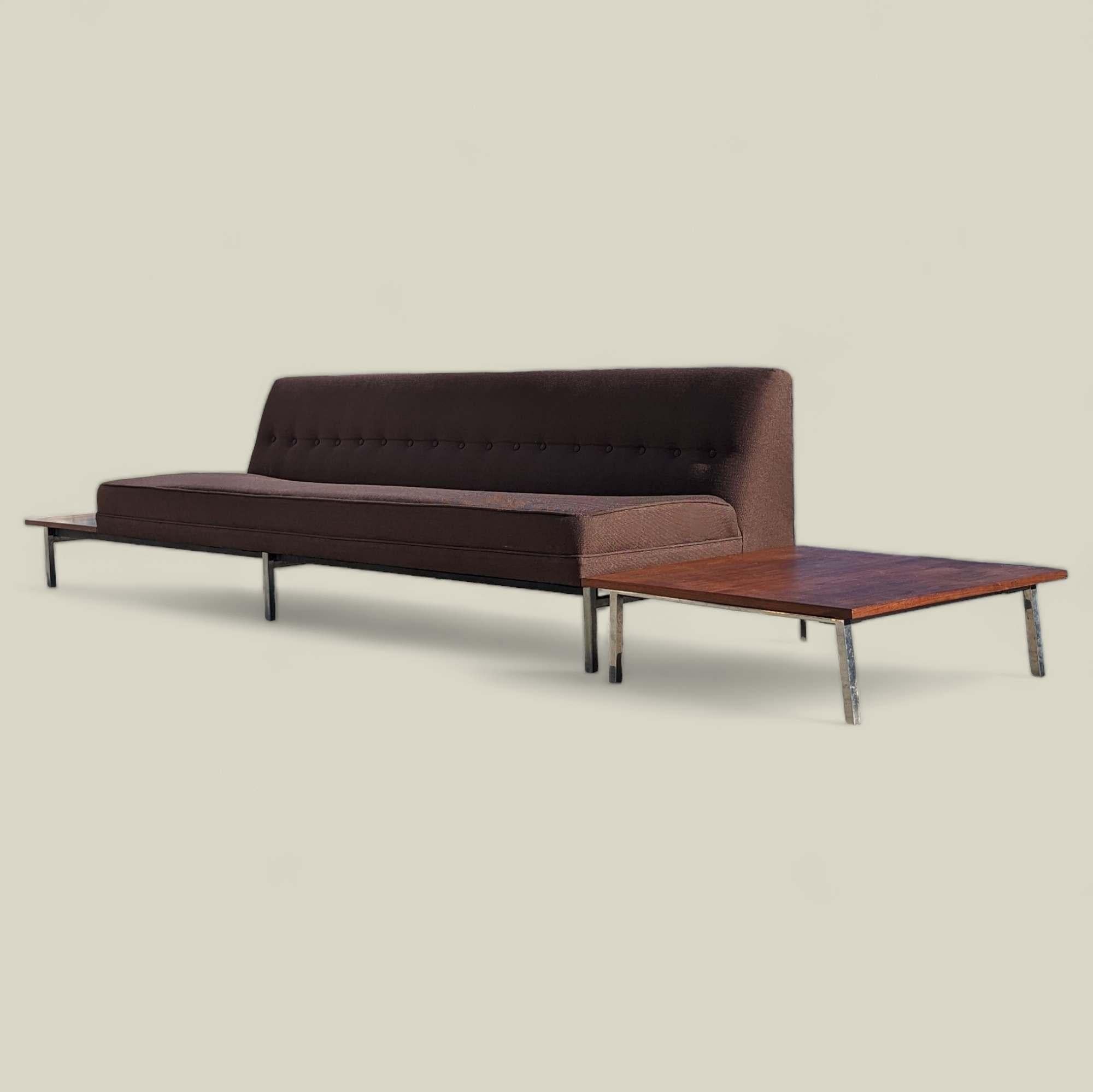 Acier Canapé moderne du milieu du siècle avec tables d'appoint George Nelson pour Herman Miller en vente